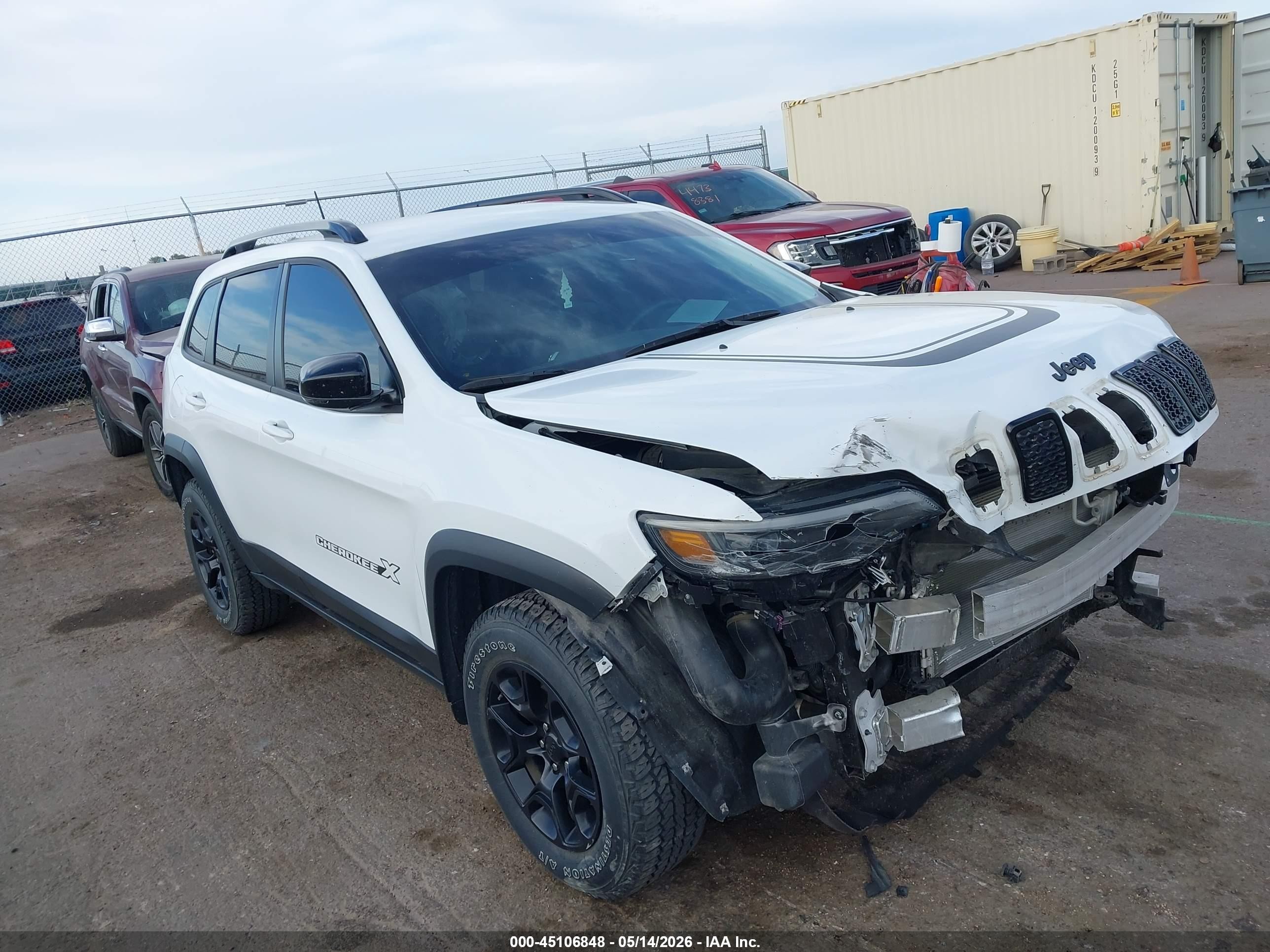2022 Jeep Cherokee X, VIN 1C4PJMCX3ND552961 — Перед