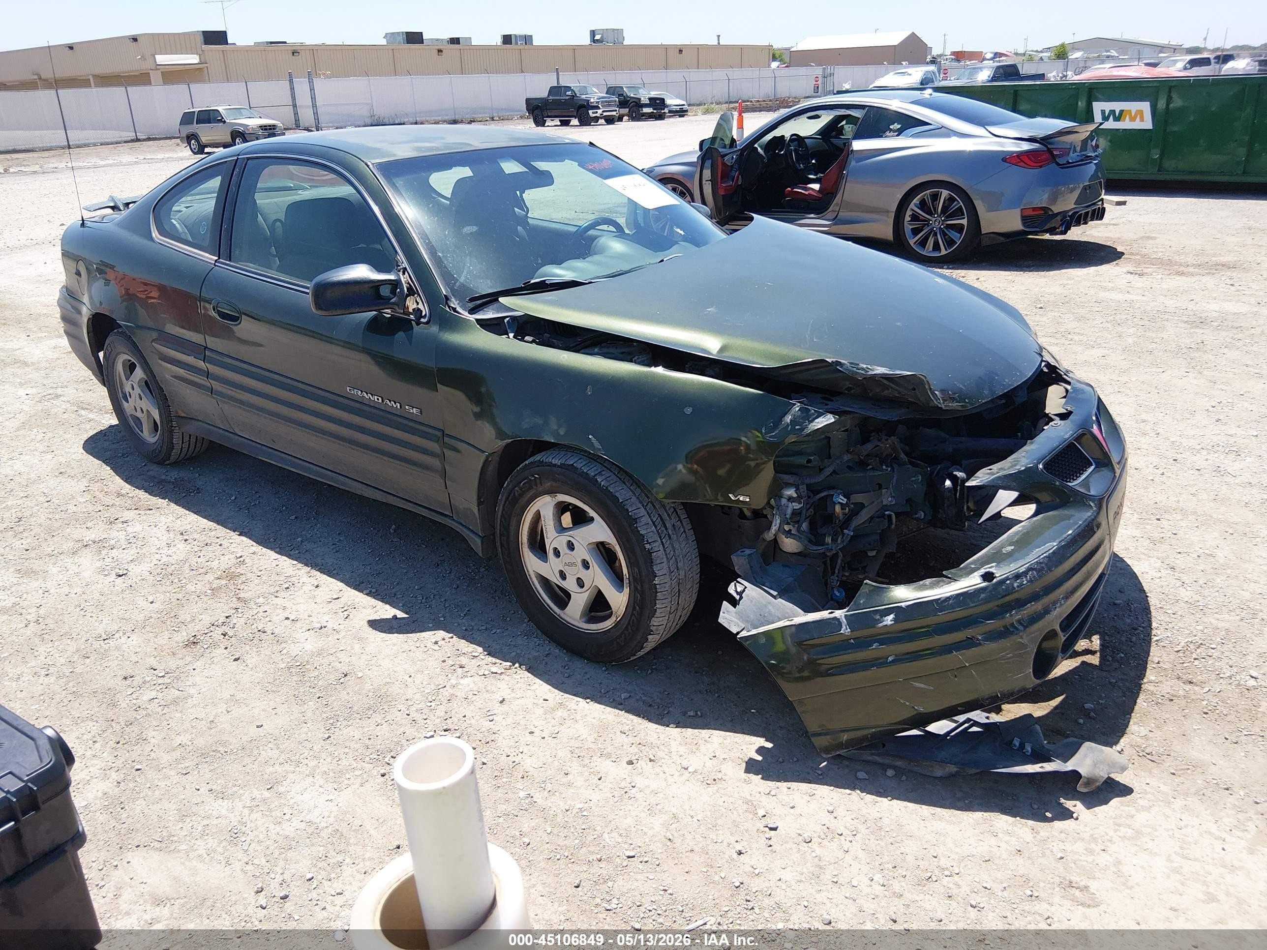 2000 Pontiac Grand Am, VIN 1G2NF12E5YM770741 — Front end