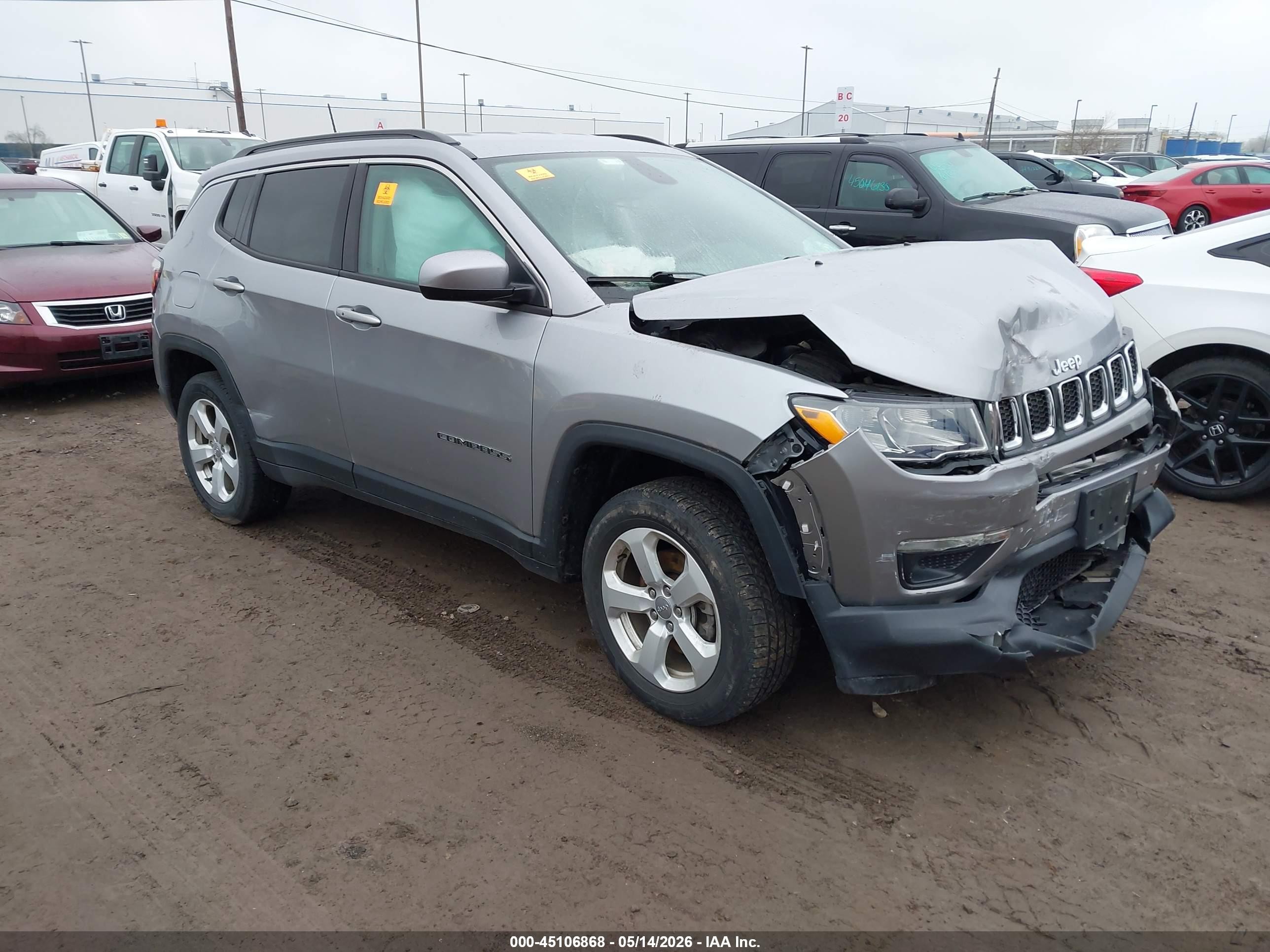 2021 Jeep Compass Latitude, VIN 3C4NJDBB5MT515982 — Front end