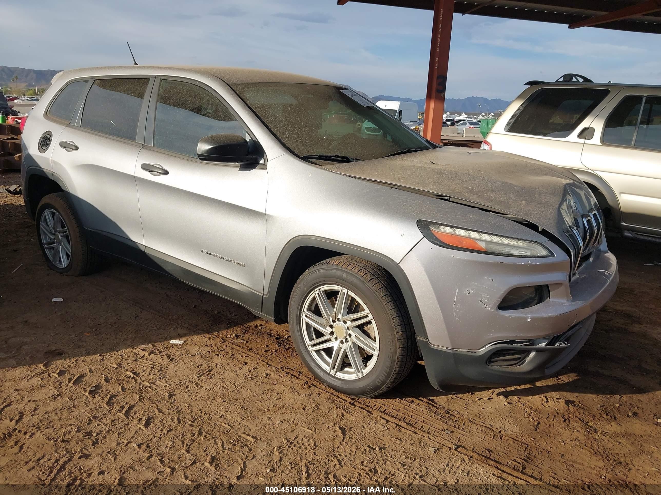 2014 Jeep Cherokee Sport, VIN 1C4PJLAB5EW123374 — Front end