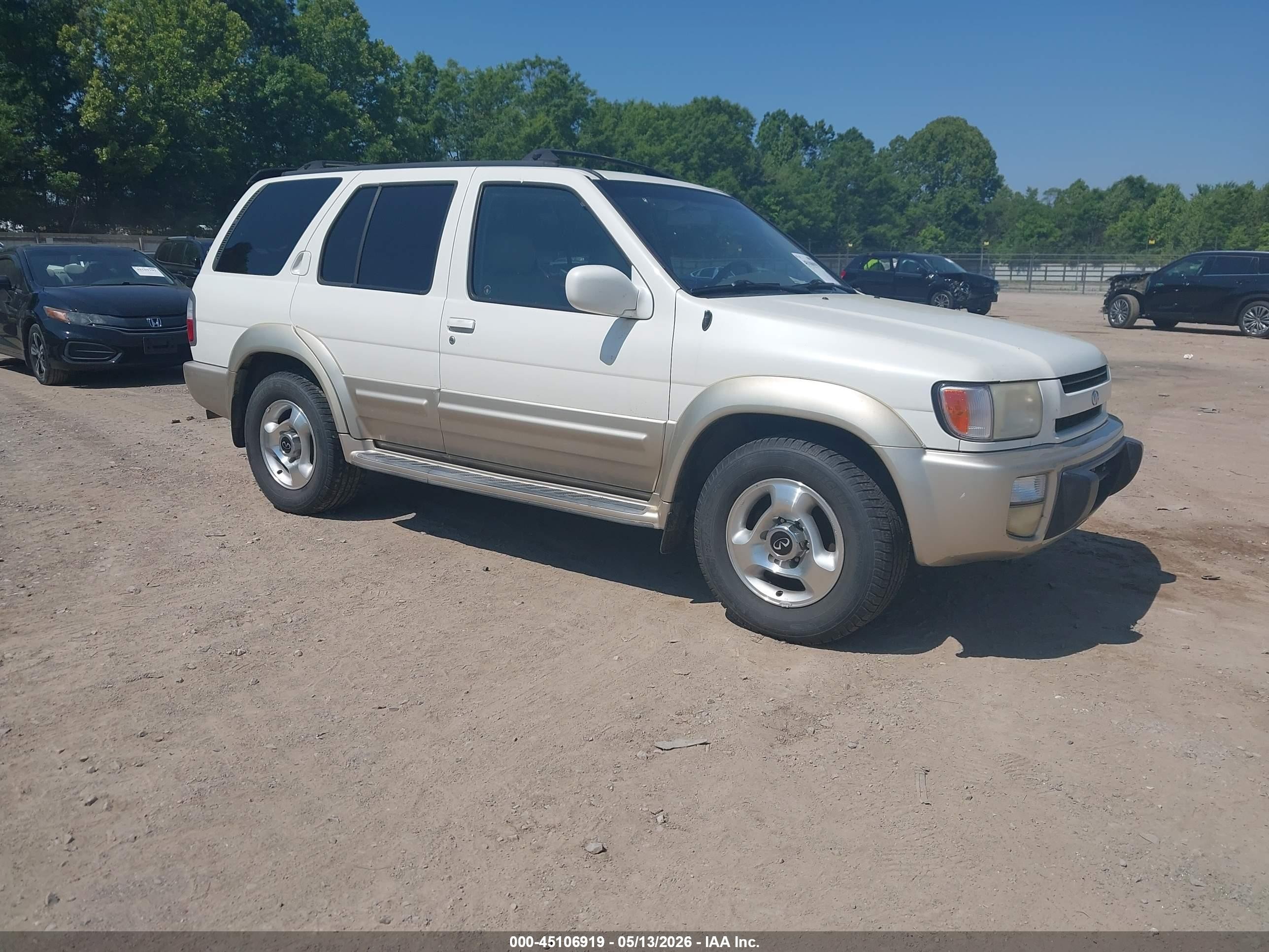 2000 Infiniti QX4, VIN JNRAR07Y6YW085568 — Not stated