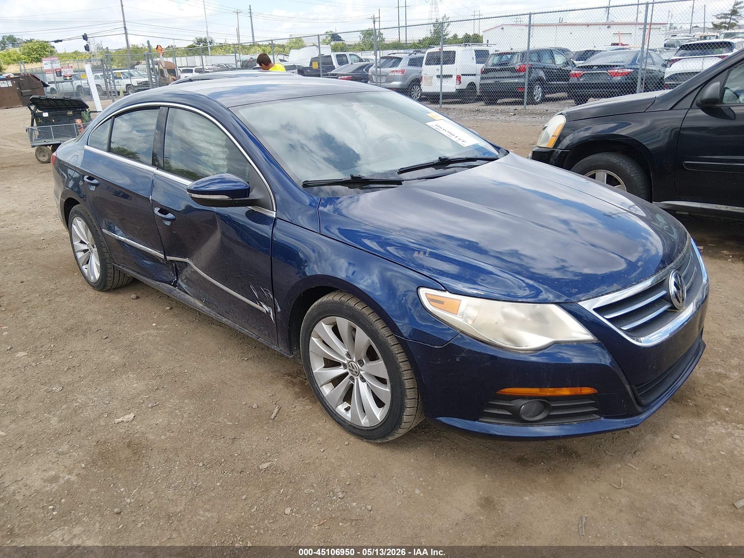 2010 Volkswagen CC Sport, VIN WVWML7AN7AE500544 — Side