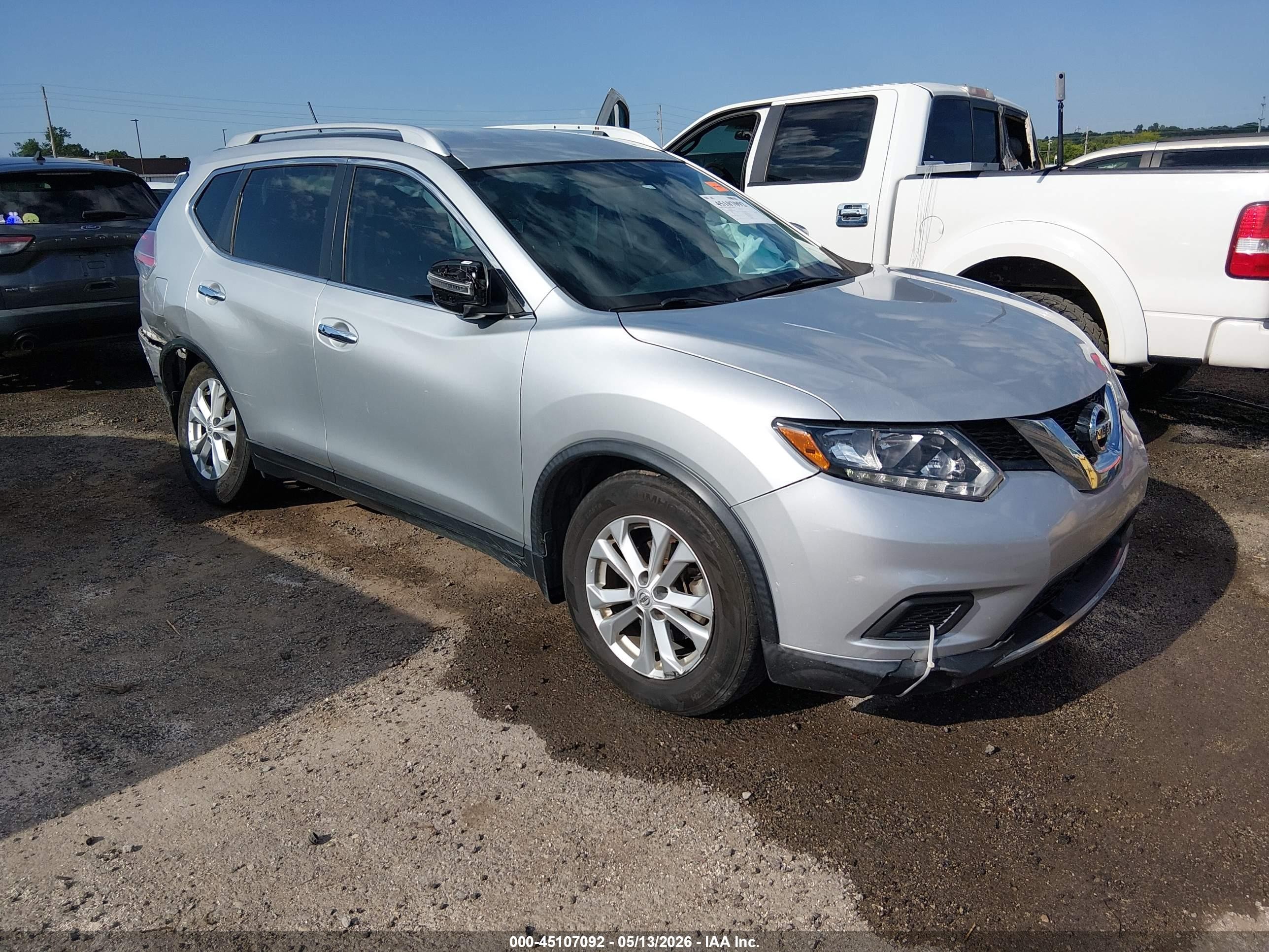 2016 Nissan Rogue S, VIN KNMAT2MT0GP733064 — Side