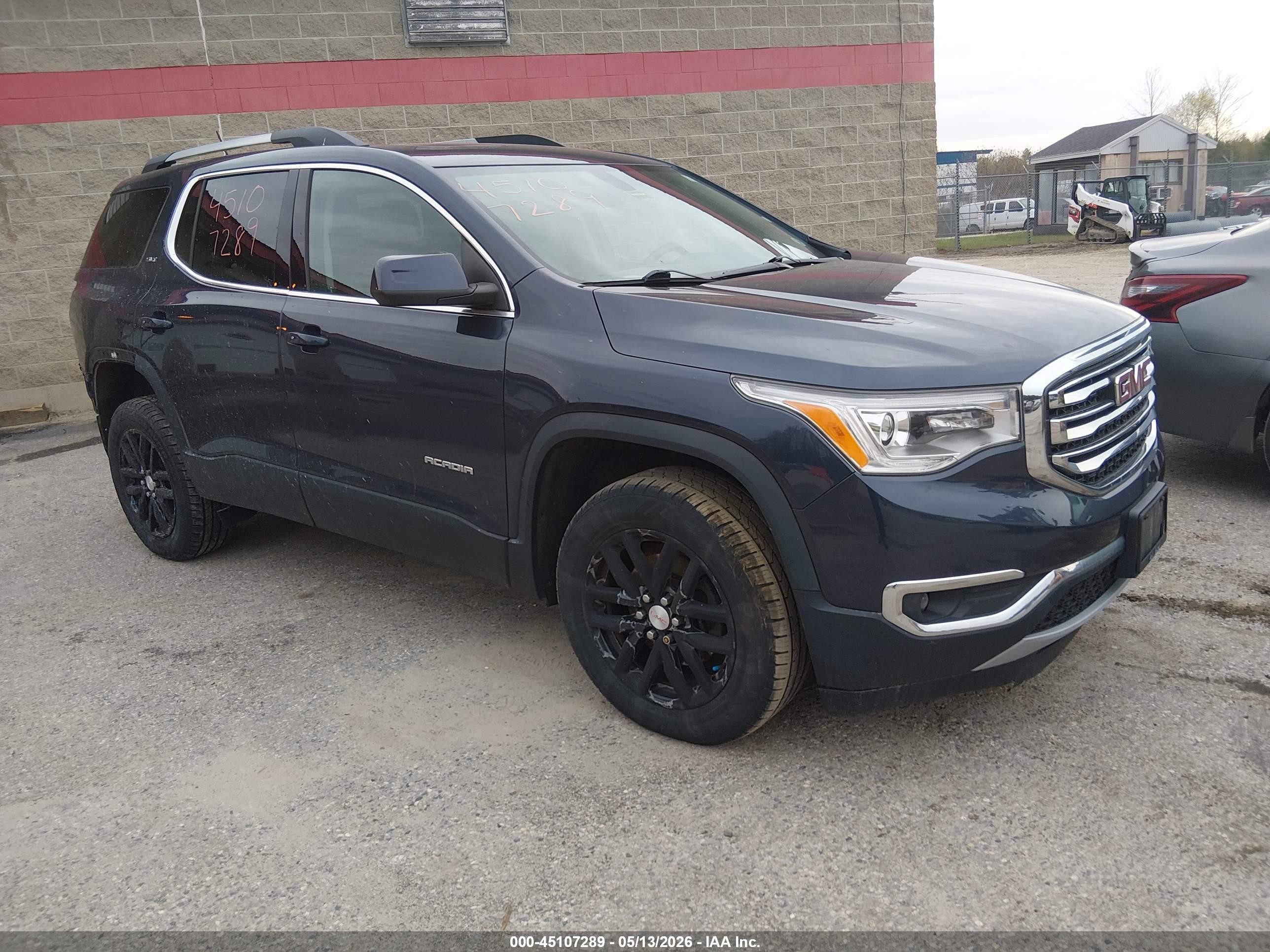 2018 GMC Acadia SLT, VIN 1GKKNULS8JZ176620 — Зад