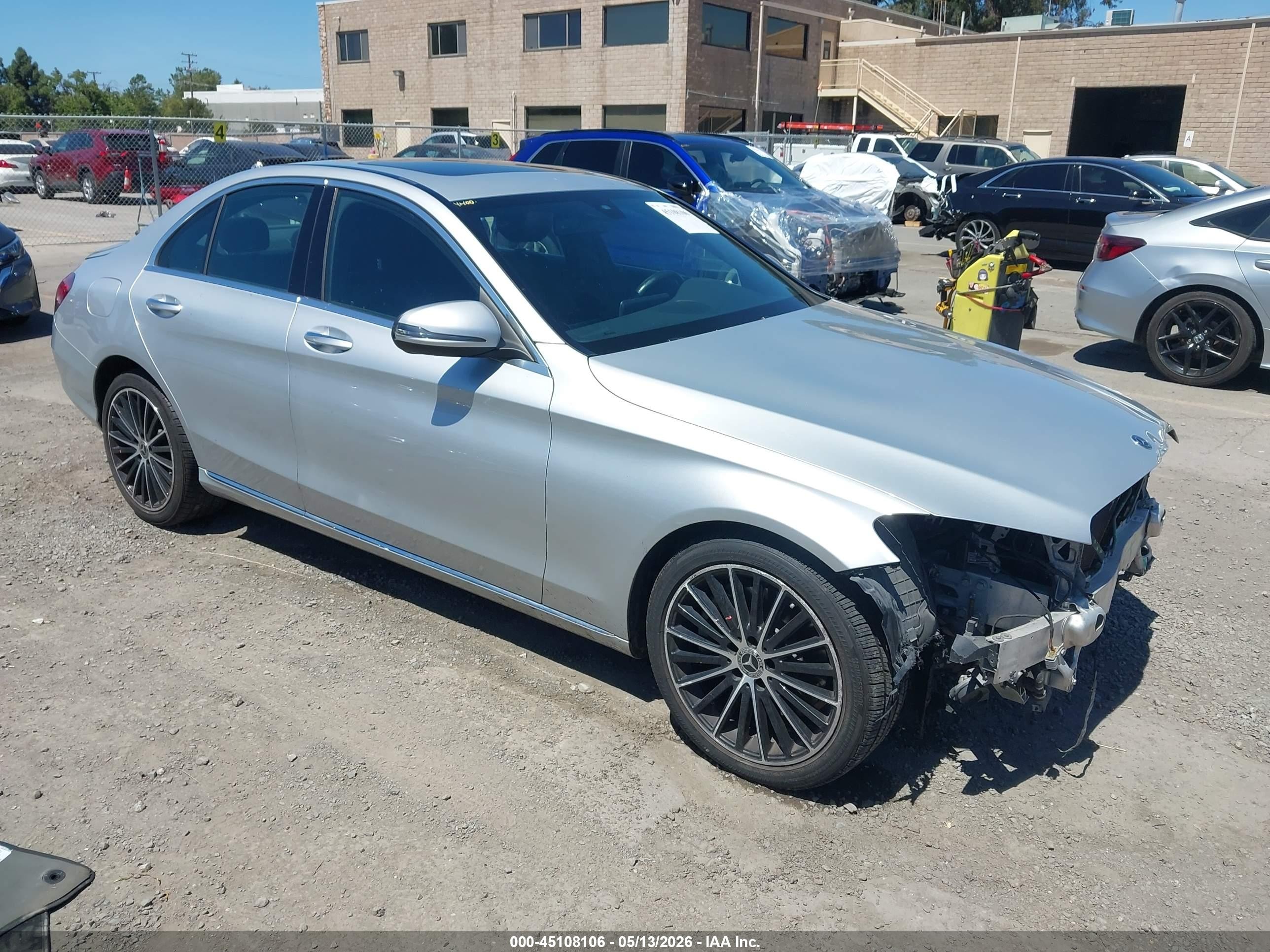 2020 Mercedes-Benz C 300, VIN WDDWF8DB7LR545959 — Front end