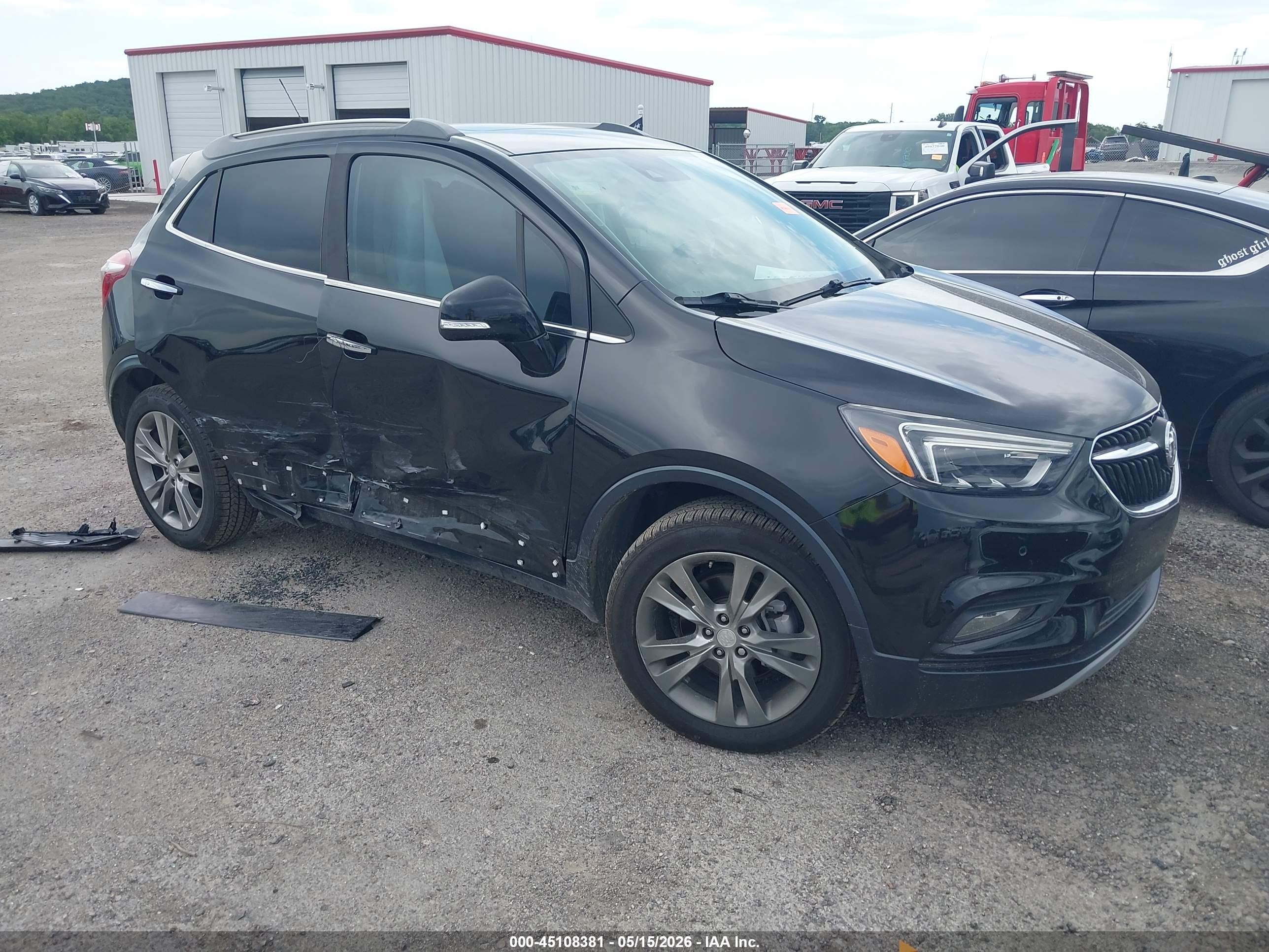 2019 Buick Encore Essence, VIN KL4CJGSM3KB751825 — Бок