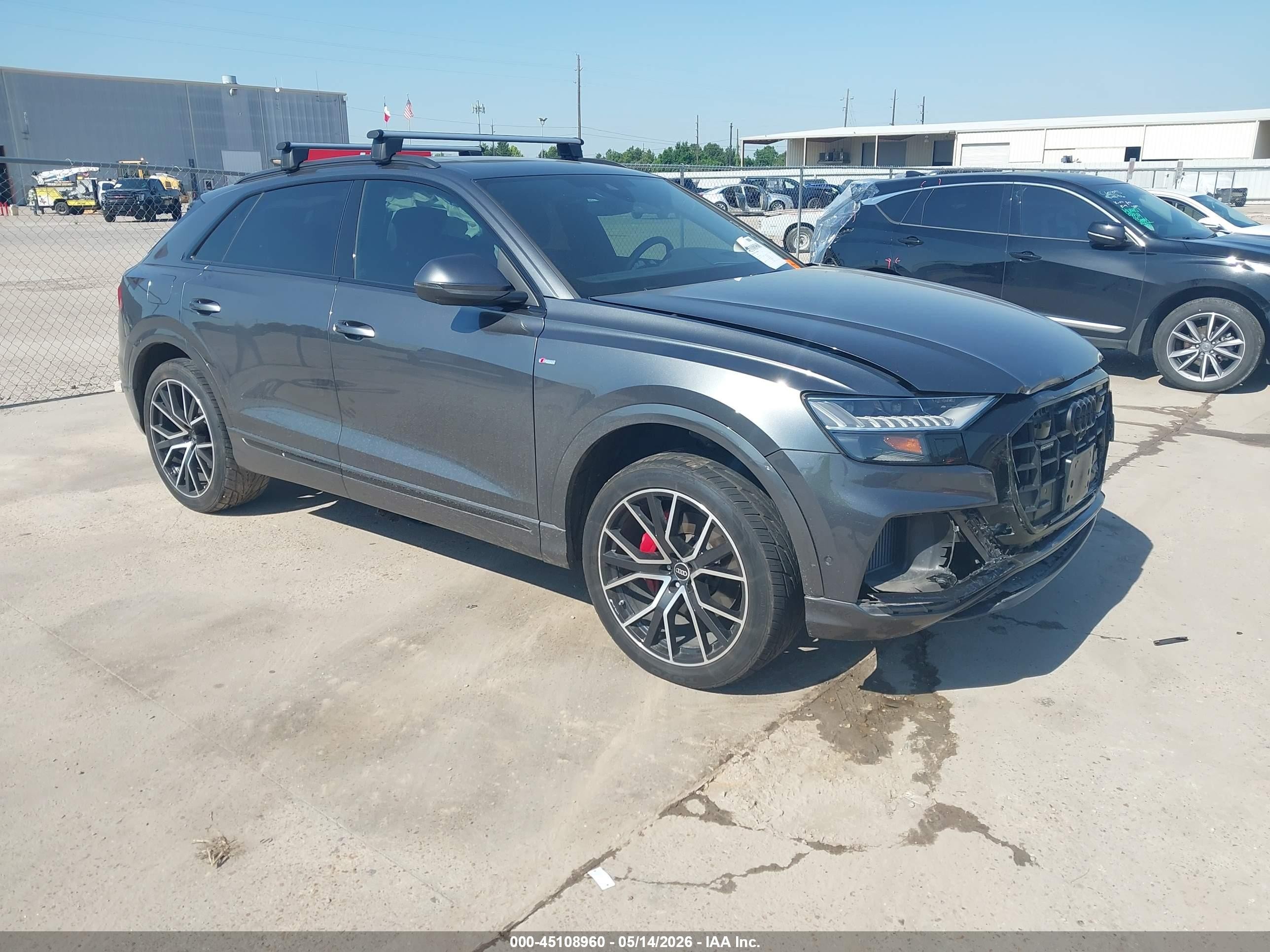 2022 Audi Q8 Prestige, VIN WA1FVBF10ND011372 — Перед