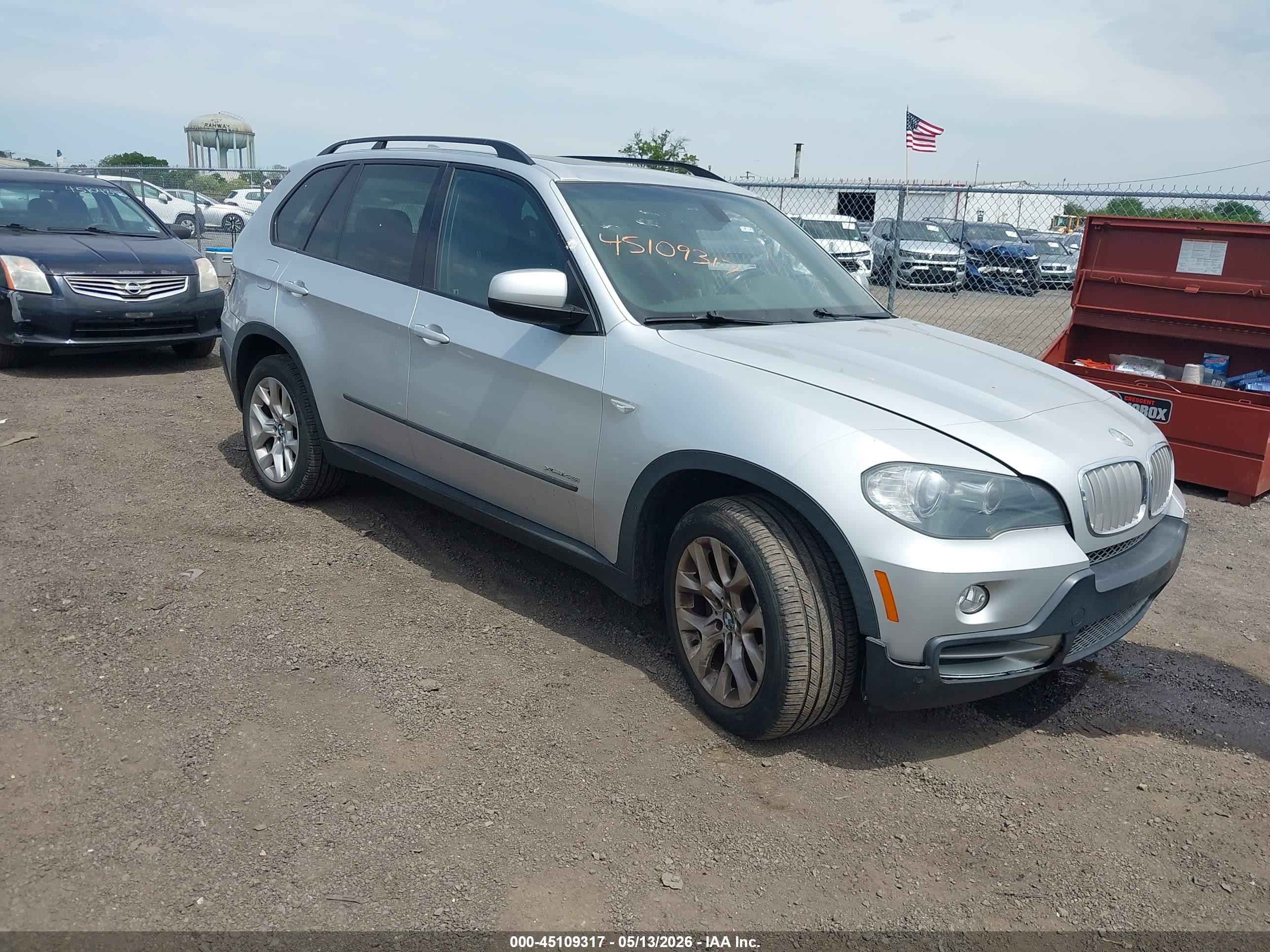 2009 BMW X5 48i, VIN 5UXFE83509L171715 — Normal wear