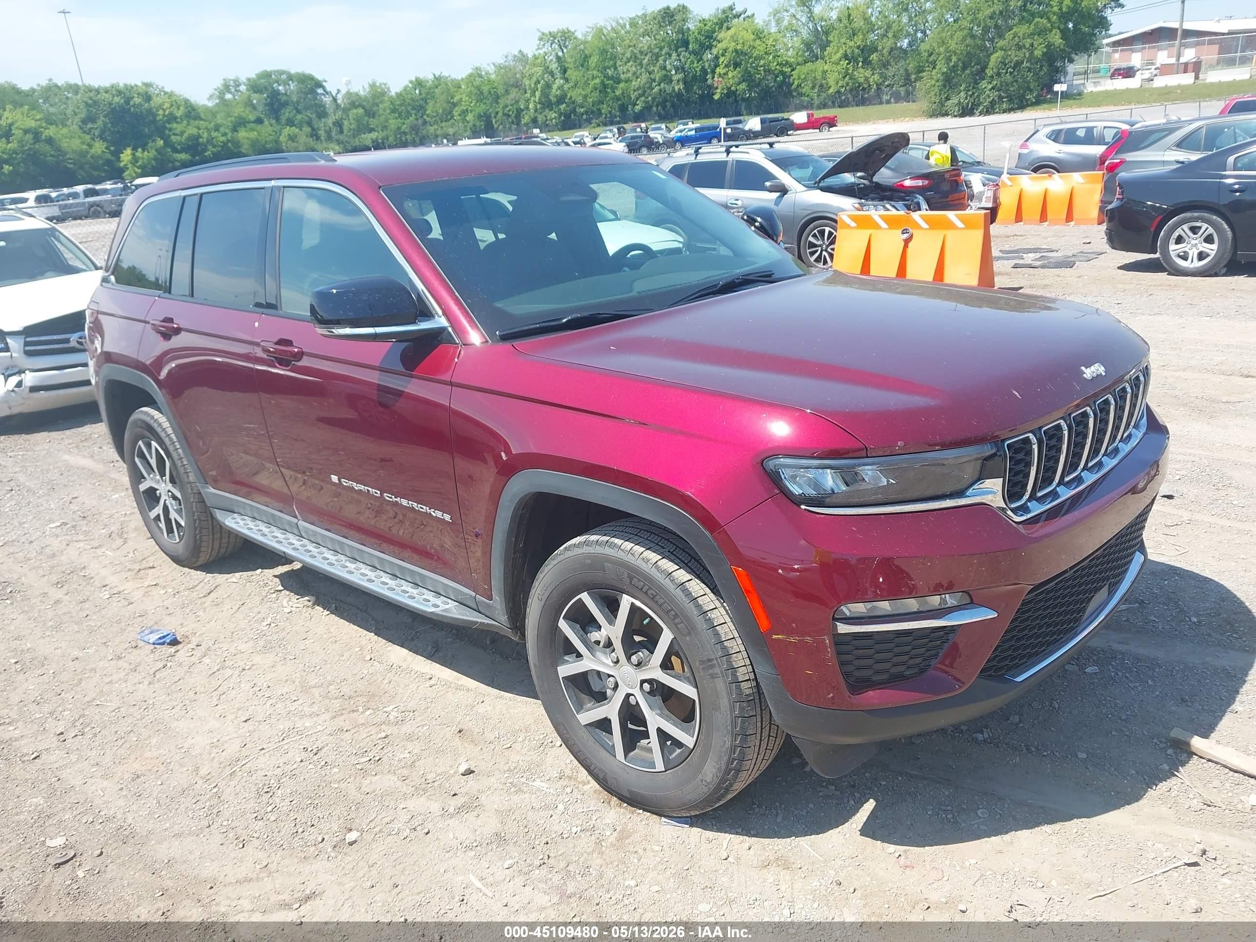 2024 Jeep Grand Cherokee Limited, VIN 1C4RJHBGXRC261600 — Side