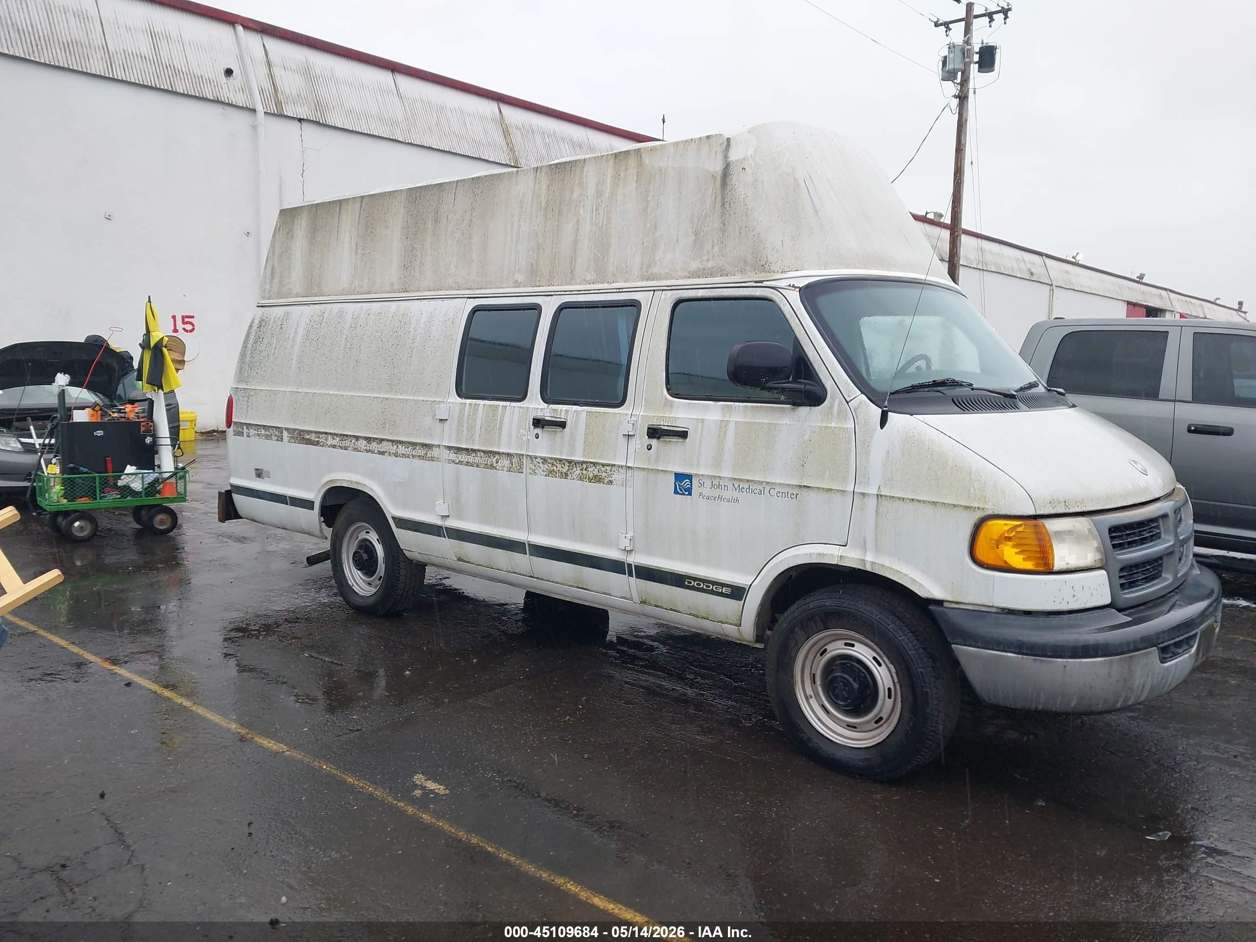 1998 Dodge Cargo, VIN 2B7JB21YXWK153166 — Normal wear
