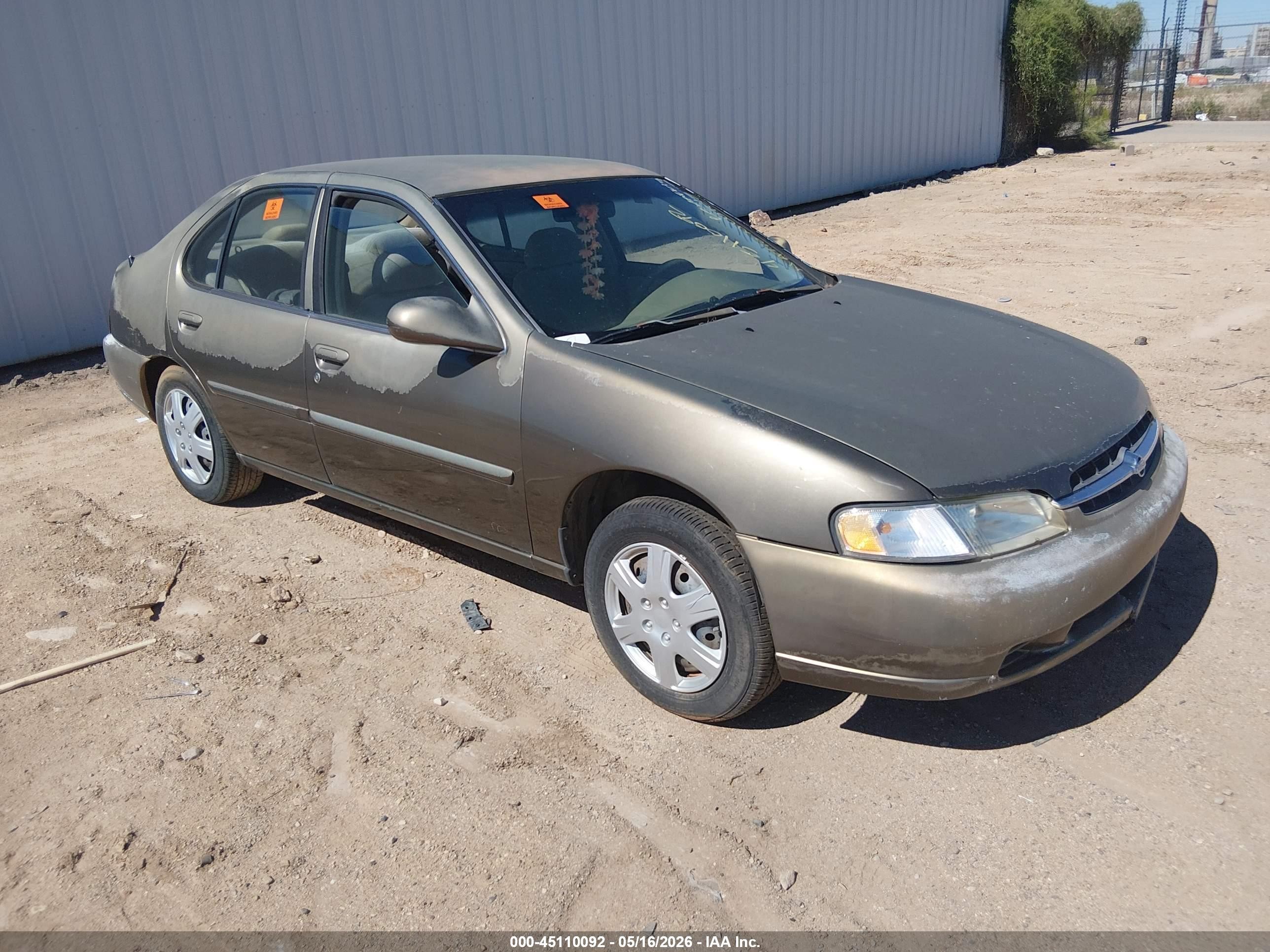 1999 Nissan Altima XE, VIN 1N4DL01D6XC243689 — Normal wear