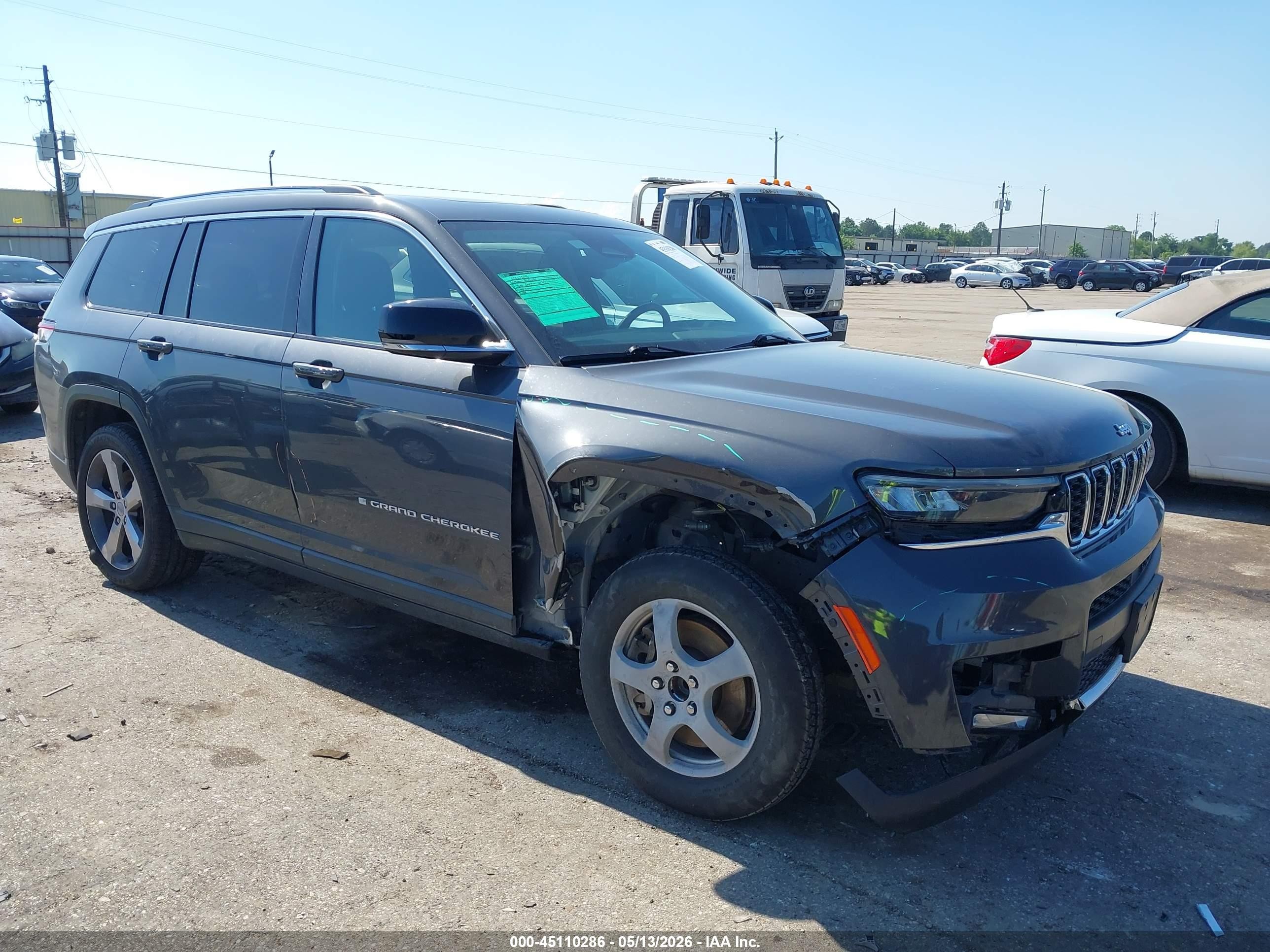 2021 Jeep Grand Cherokee Limited, VIN 1C4RJJBG2M8212717 — Front end