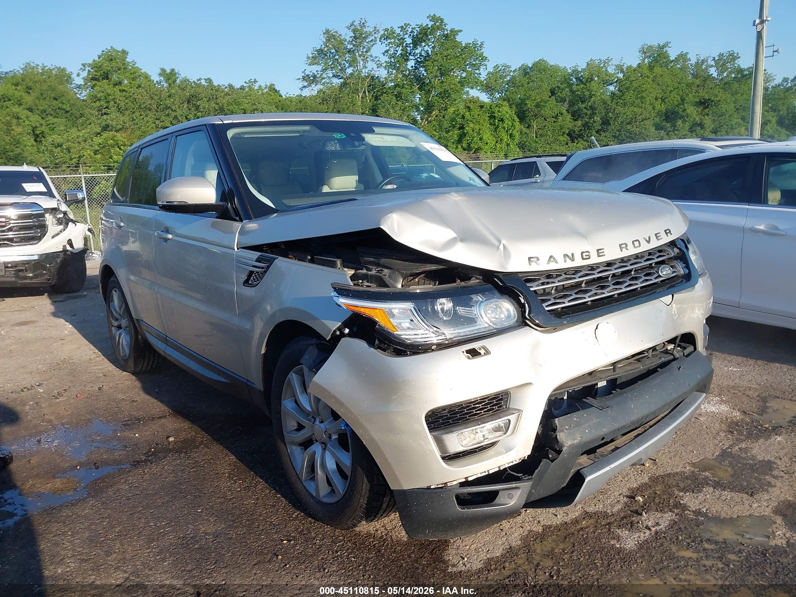 2014 Land Rover Range Rover Sport HSE, VIN SALWR2WF4EA360308 — Front end