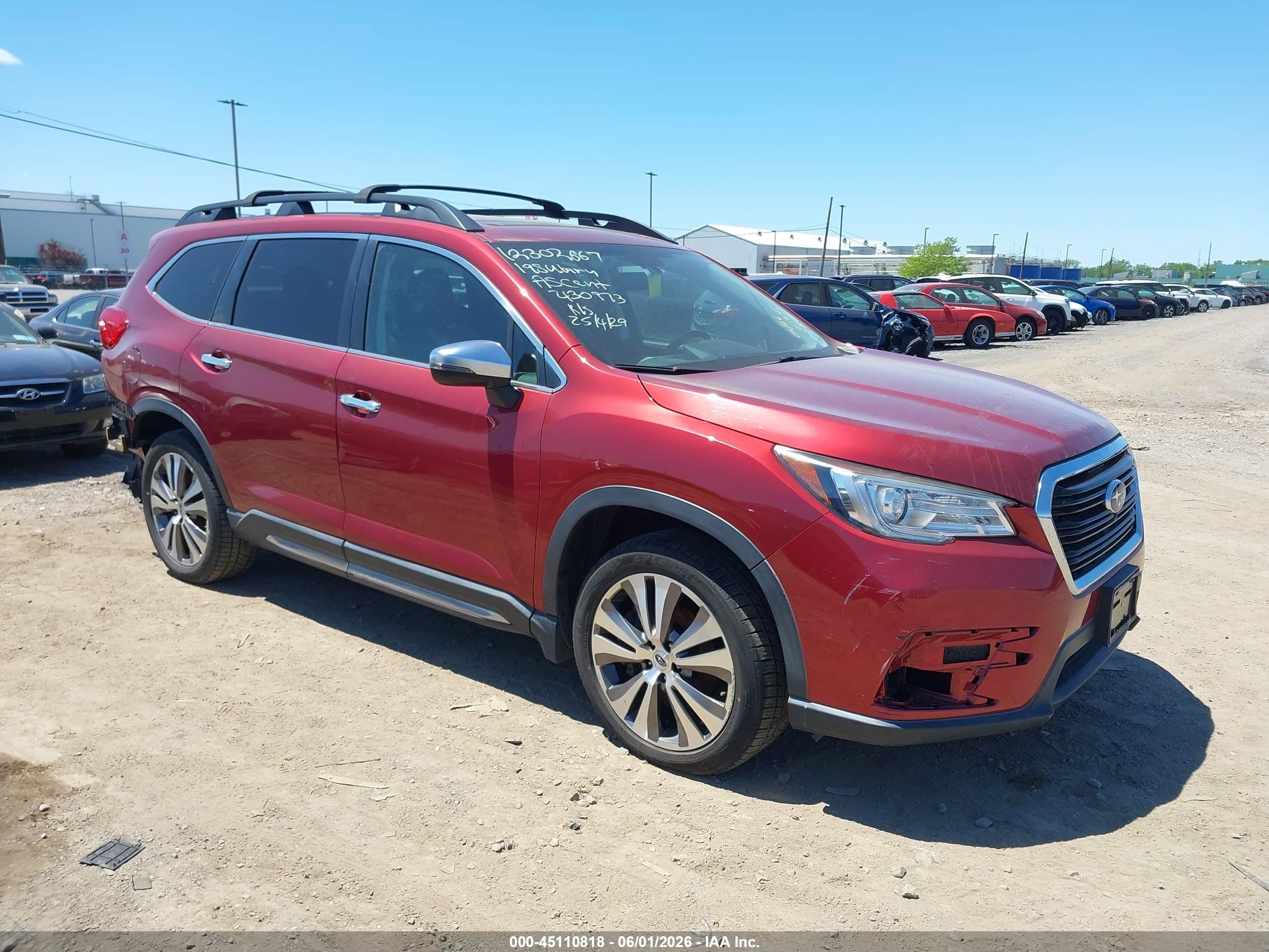 2019 Subaru Ascent Touring, VIN 4S4WMARD9K3430973 — Rear end
