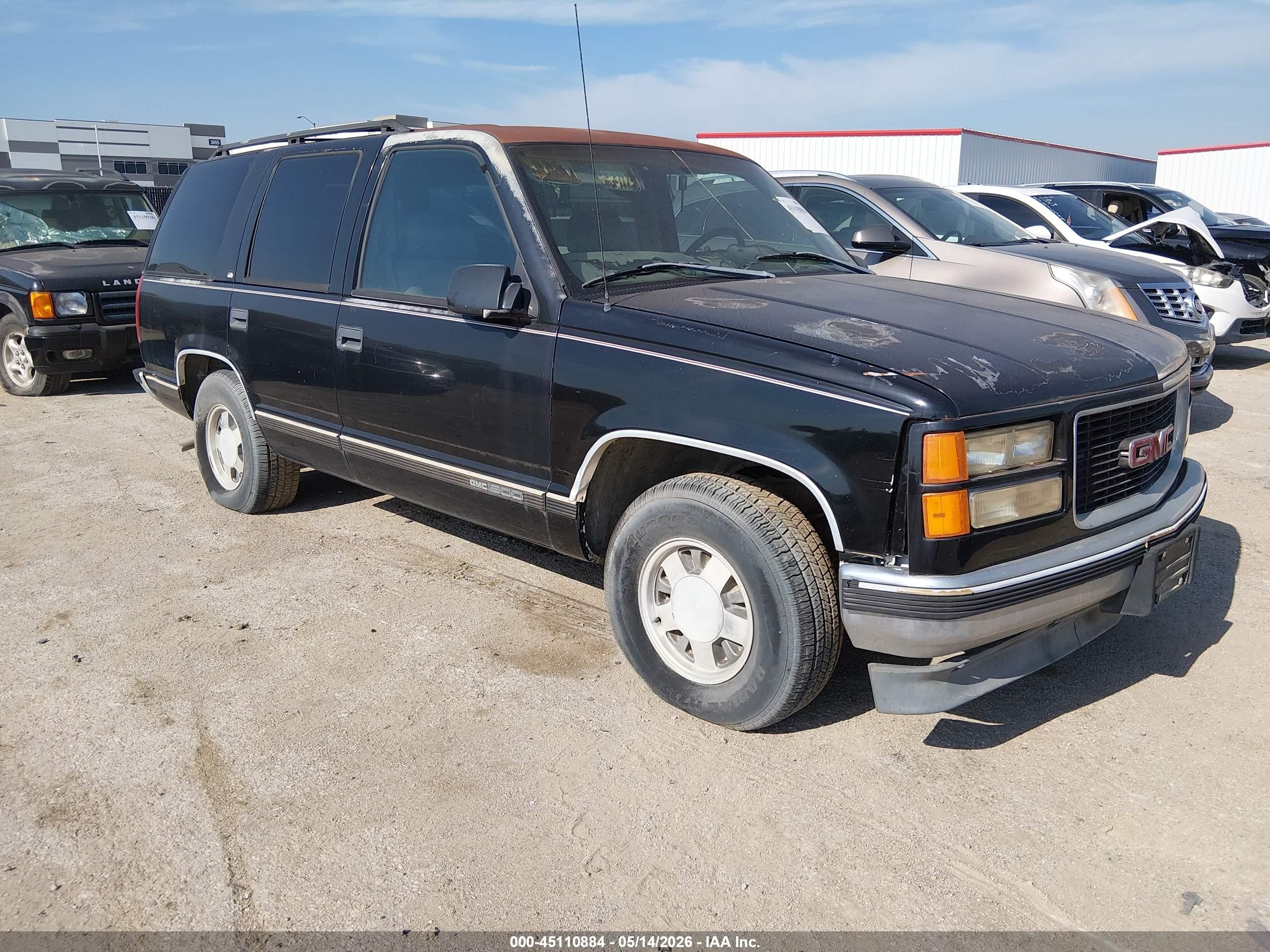 1998 GMC Yukon, VIN 1GKEC13R5WJ703520 — Normal wear
