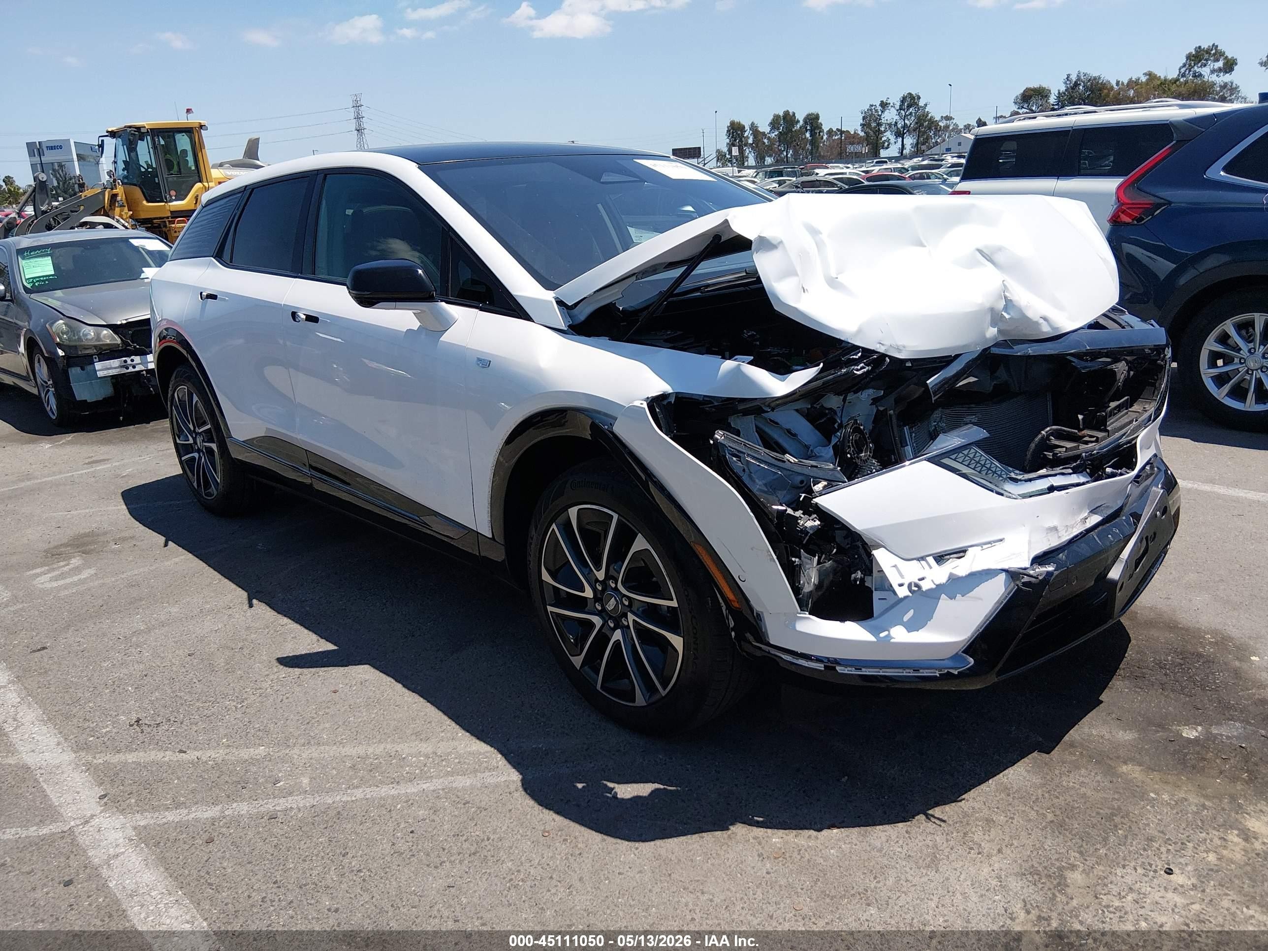 2025 Cadillac Optiq Sport, VIN 3GYK3GMR2SS207139 — Фото с аукциона