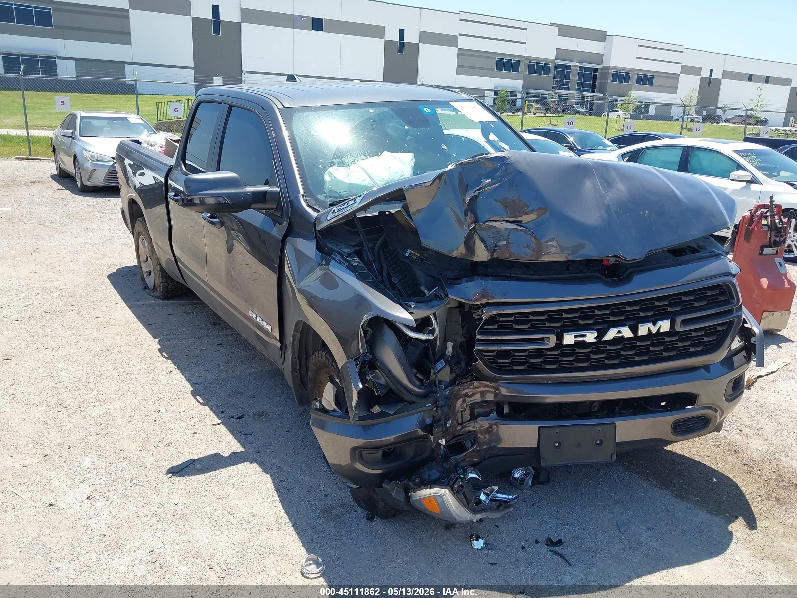 2023 Ram 1500 Big Horn, VIN 1C6RREBG8PN607739 — Перед