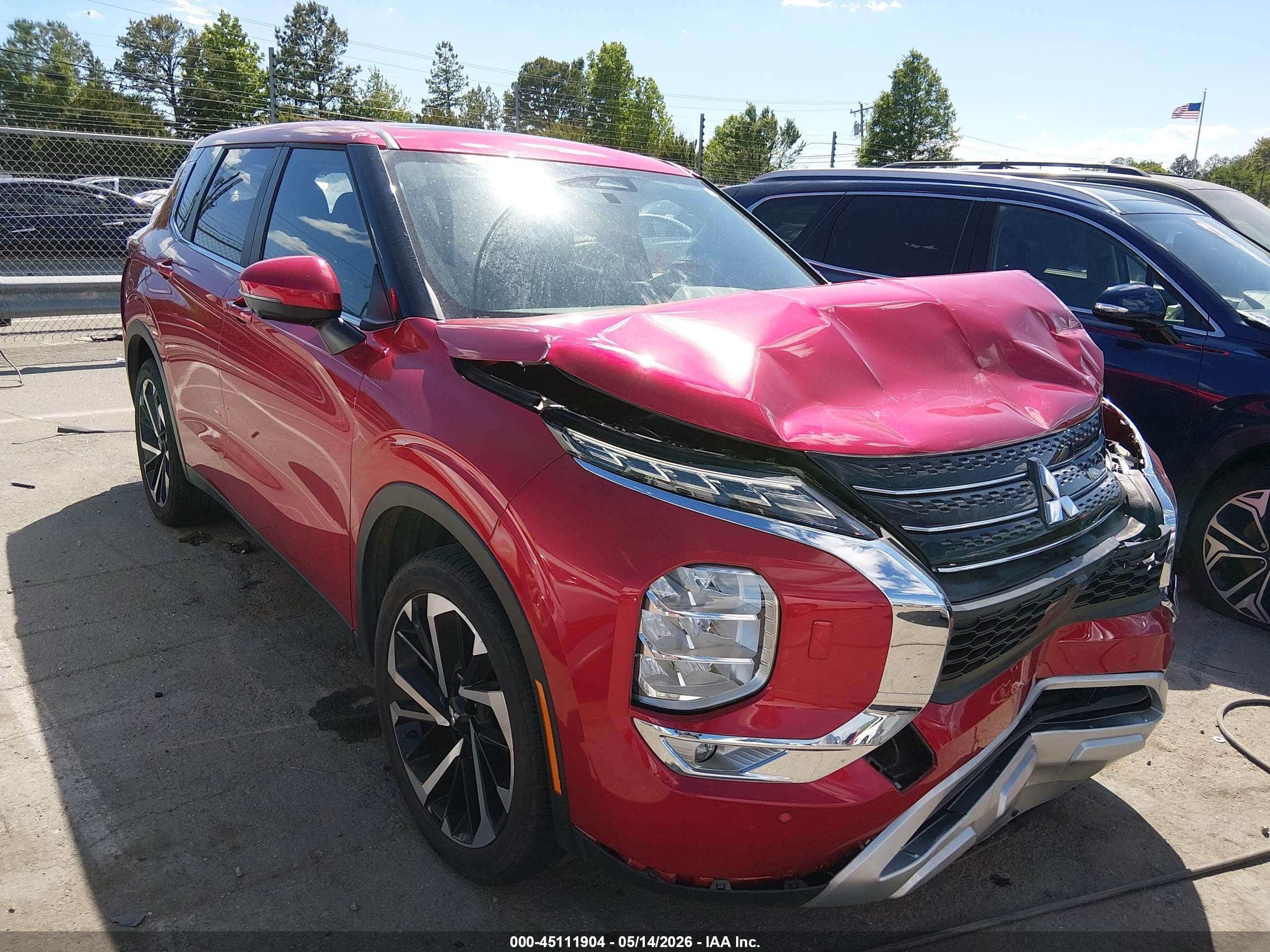2024 Mitsubishi Outlander SE, VIN JA4J4VA82RZ024264 — Rear end