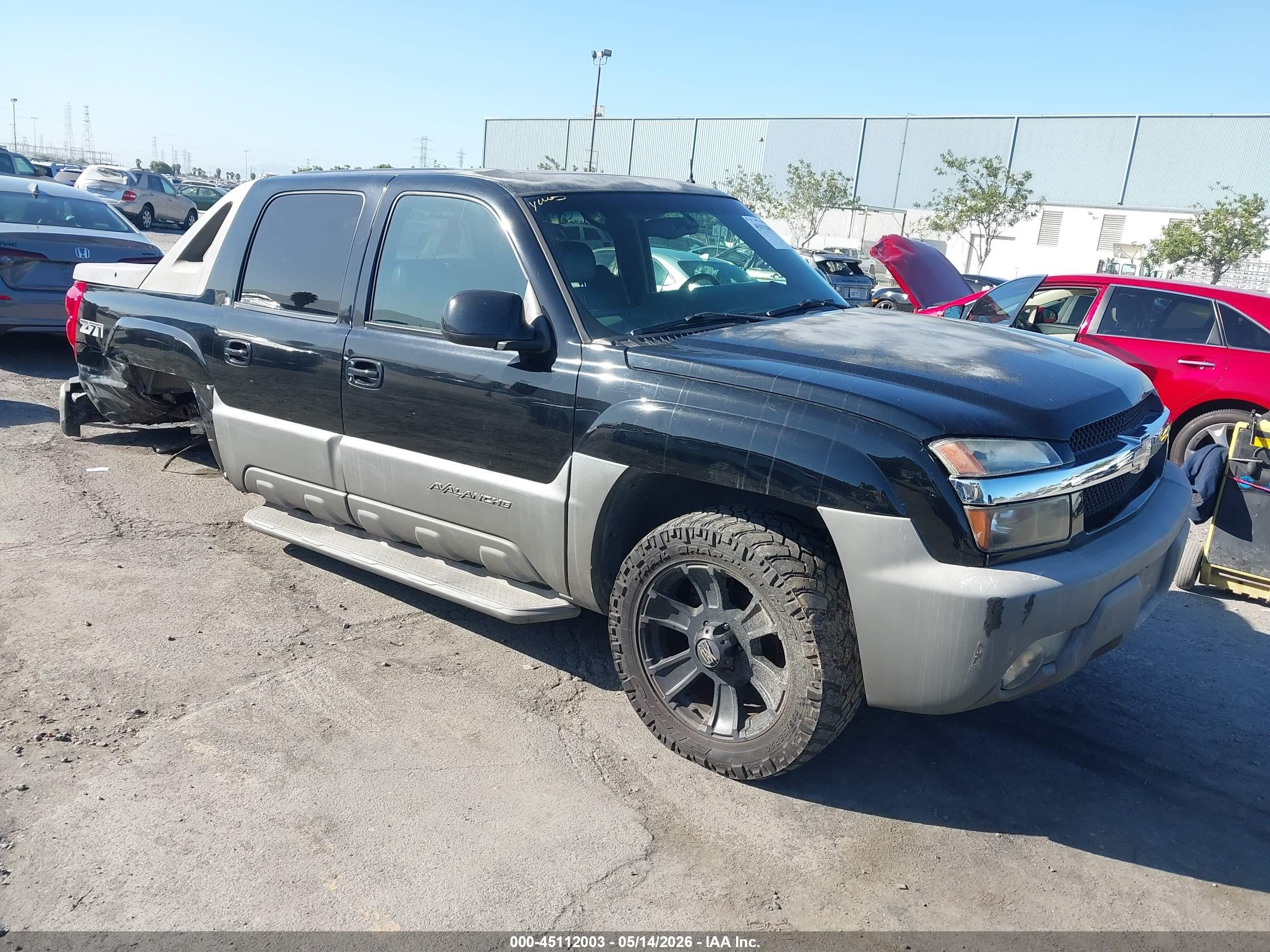 2002 Chevrolet Avalanche, VIN 3GNEK13T52G186684 — Зад