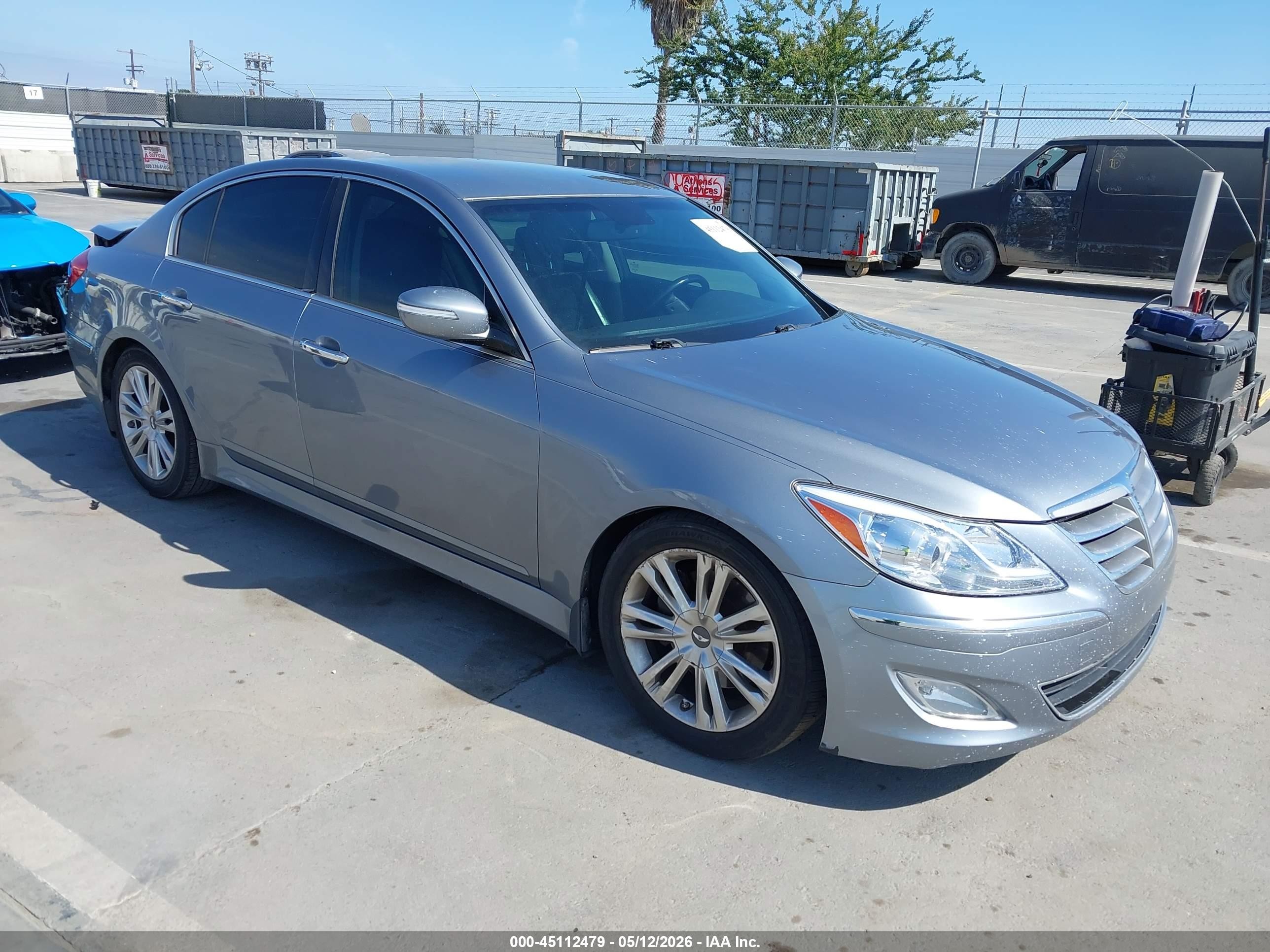 2014 Hyundai Genesis 3.8L, VIN KMHGC4DD8EU263679 — По всему кузову