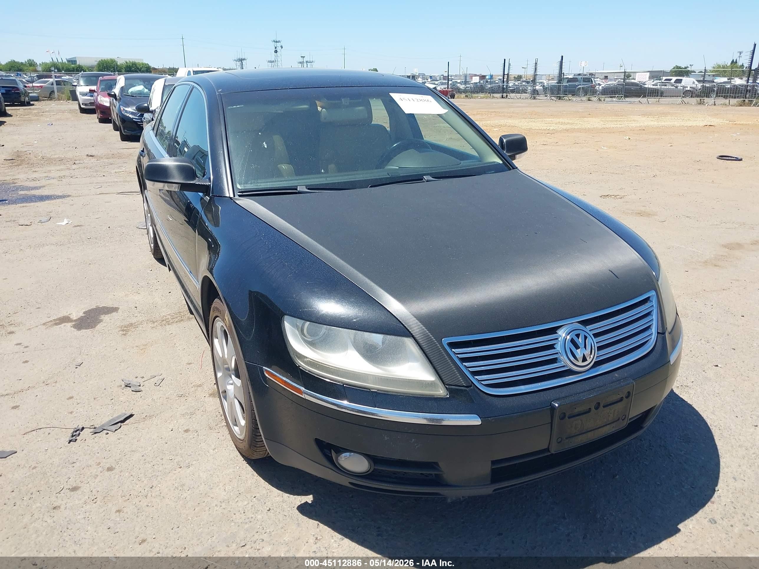 2004 Volkswagen Phaeton V8, VIN WVWAF63D448009893 — Normal wear