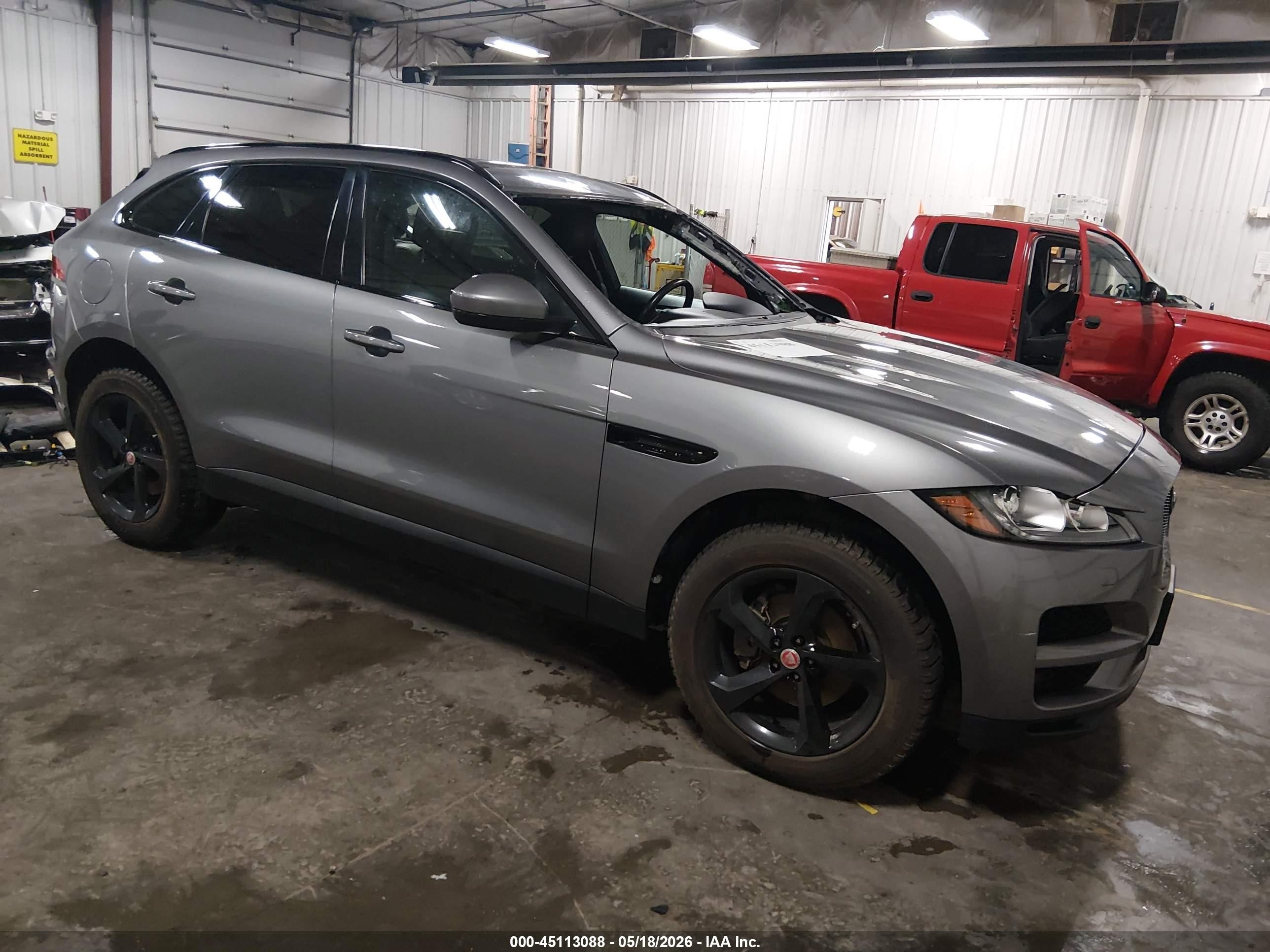 2020 Jaguar F-Pace 25t Premium, VIN SADCJ2FXXLA662830 — Град