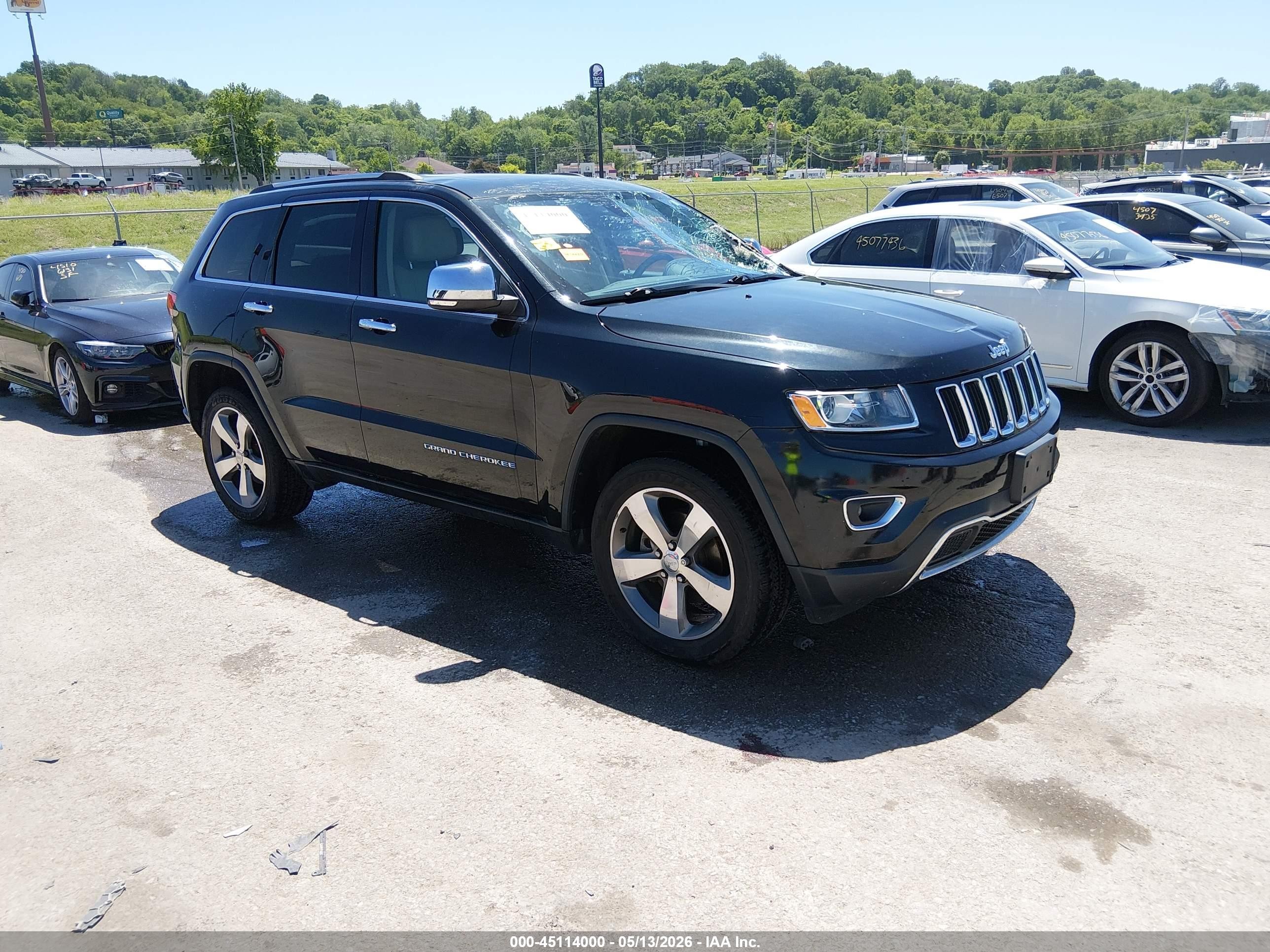 2016 Jeep Grand Cherokee Limited 75th Anniversary, VIN 1C4RJFBG9GC491940 — Front end