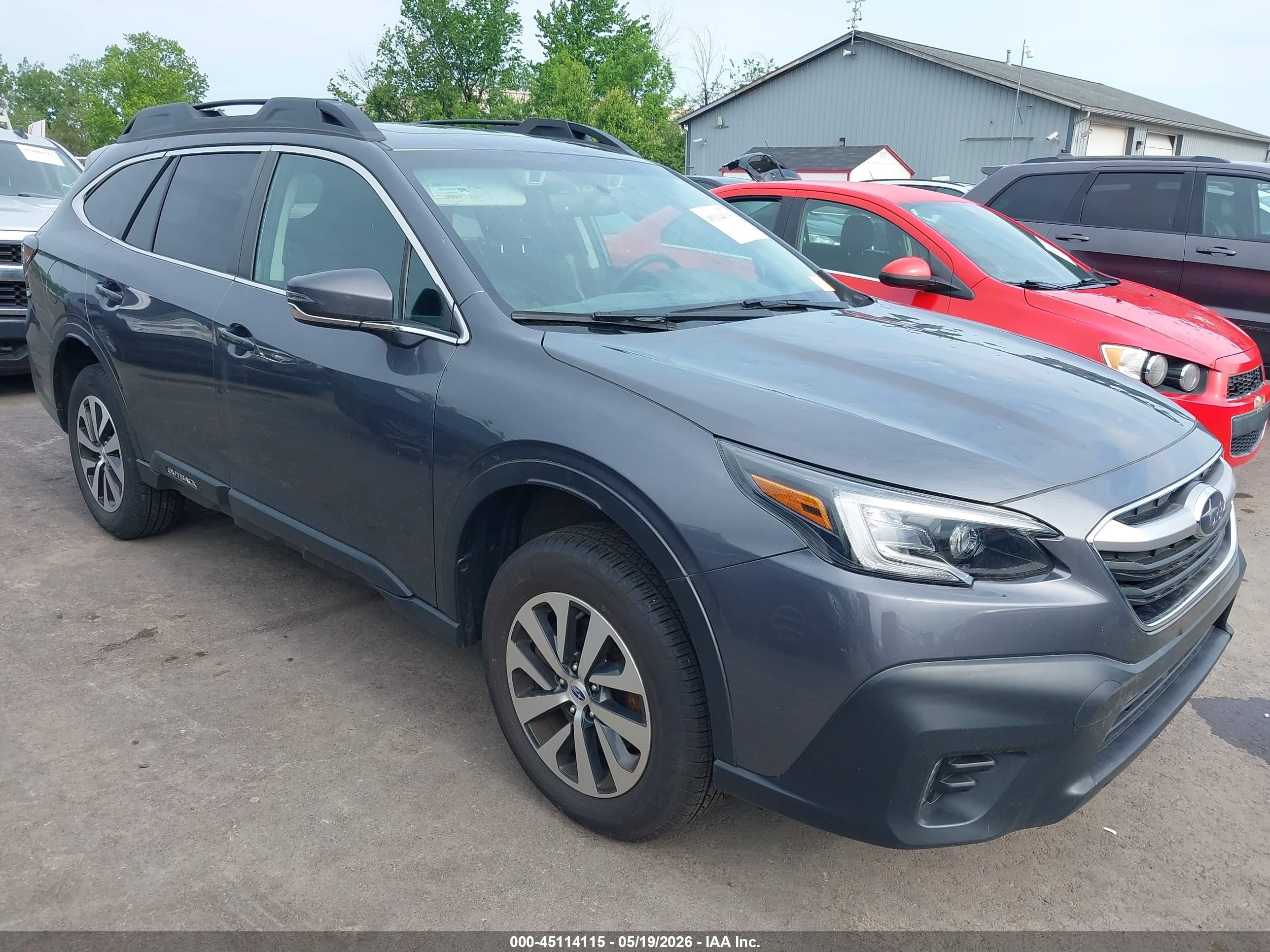 2022 Subaru Outback Premium, VIN 4S4BTAFC4N3156311 — Hail