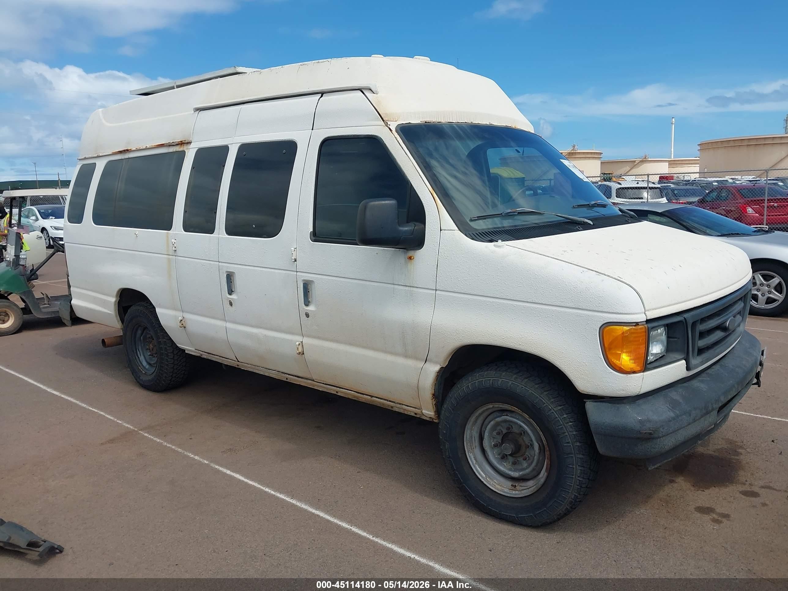 2004 Ford Econoline Cargo Recreational, VIN 1FTSS34P84HA83518 — Normal wear