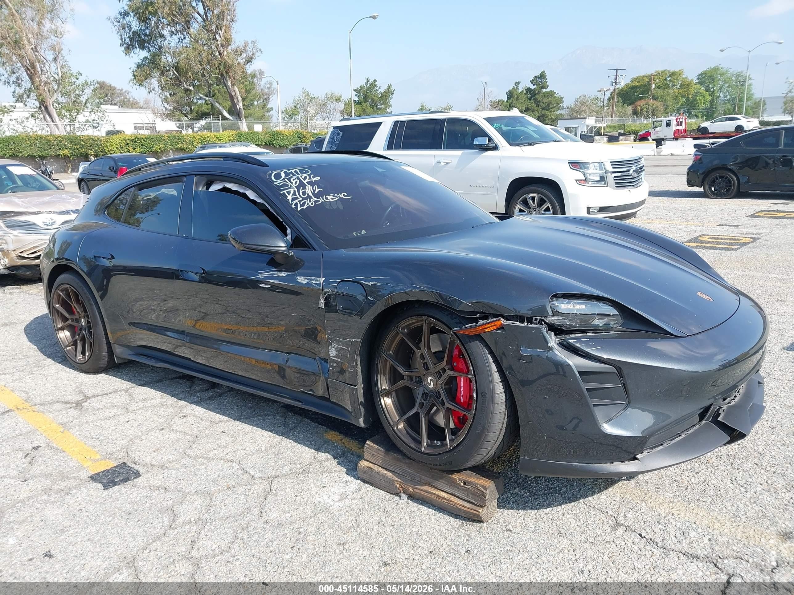 2022 Porsche Taycan GTS, VIN WP0CD2Y17NSA85072 — Side