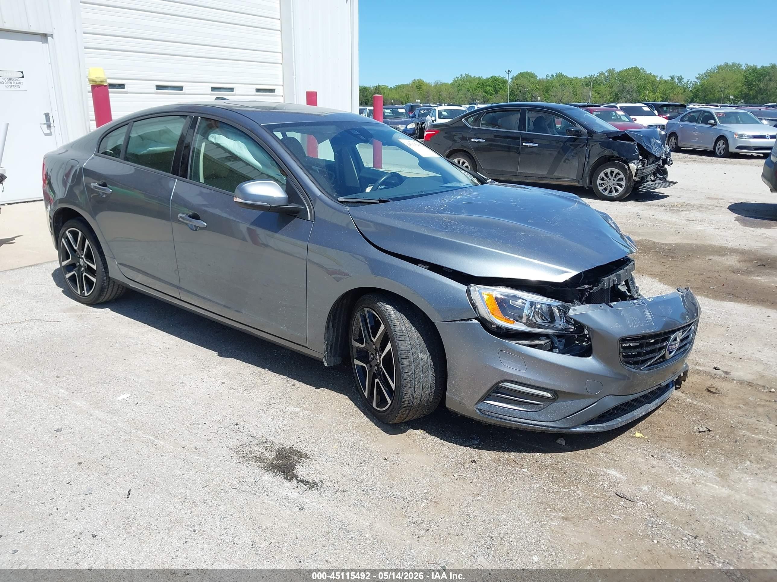 2018 Volvo S60 Dynamic, VIN YV126MFL3J2450113 — Front end