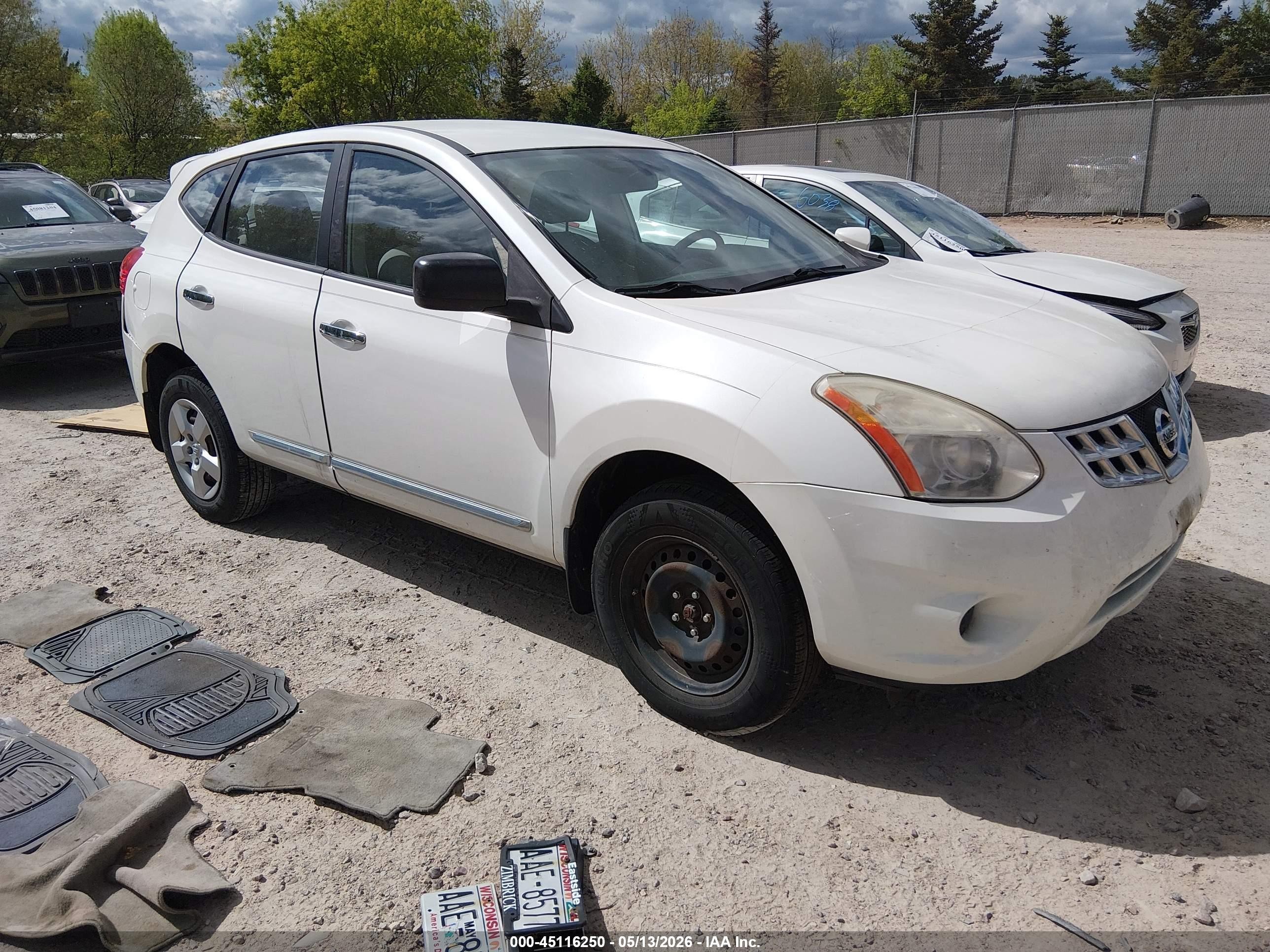 2011 Nissan Rogue S, VIN JN8AS5MV3BW269583 — Side