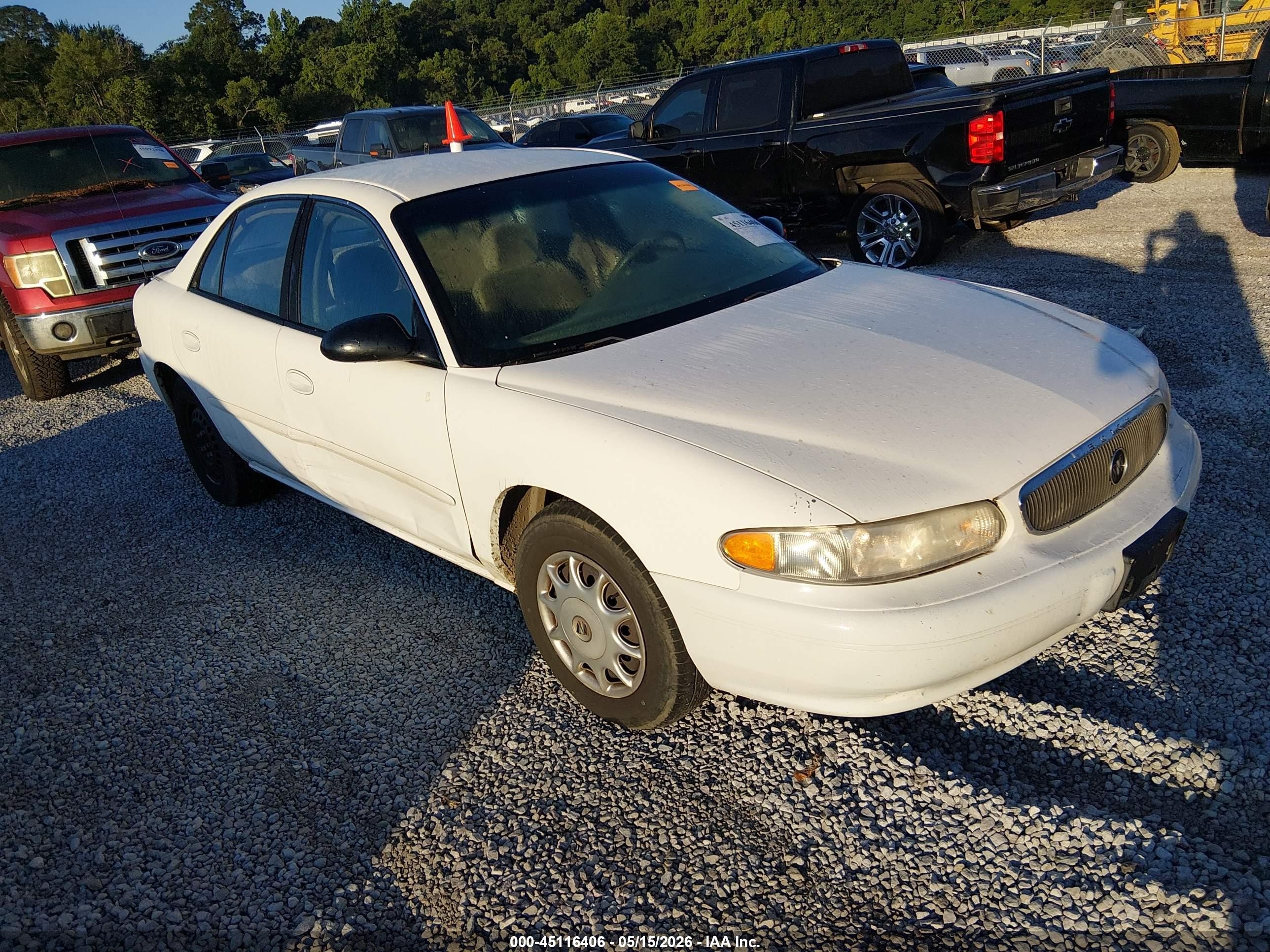 2004 Buick Century Custom, VIN 2G4WS52J341153601 — Front end