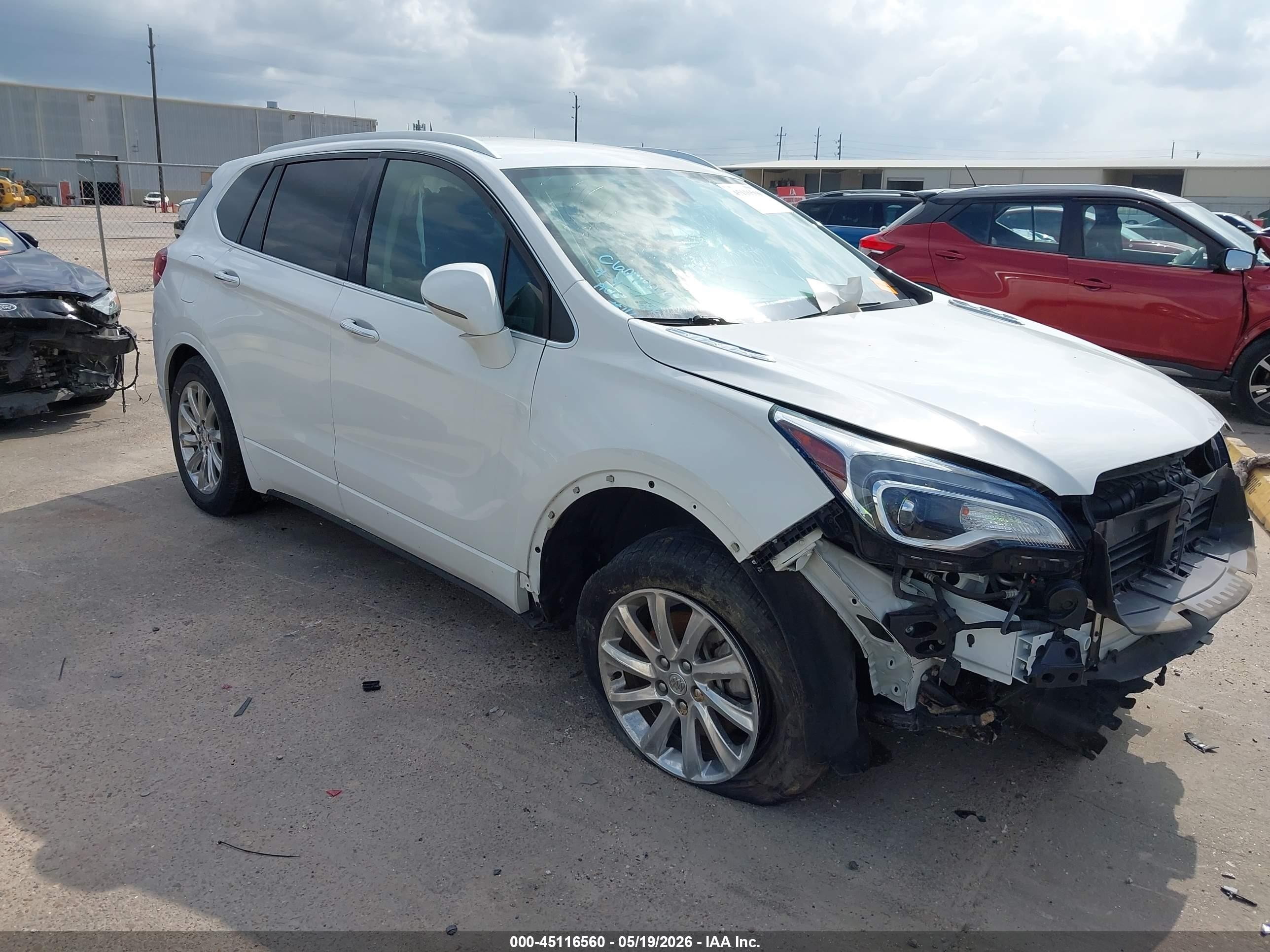 2020 Buick Envision Essence, VIN LRBFXCSA8LD017122 — Перед