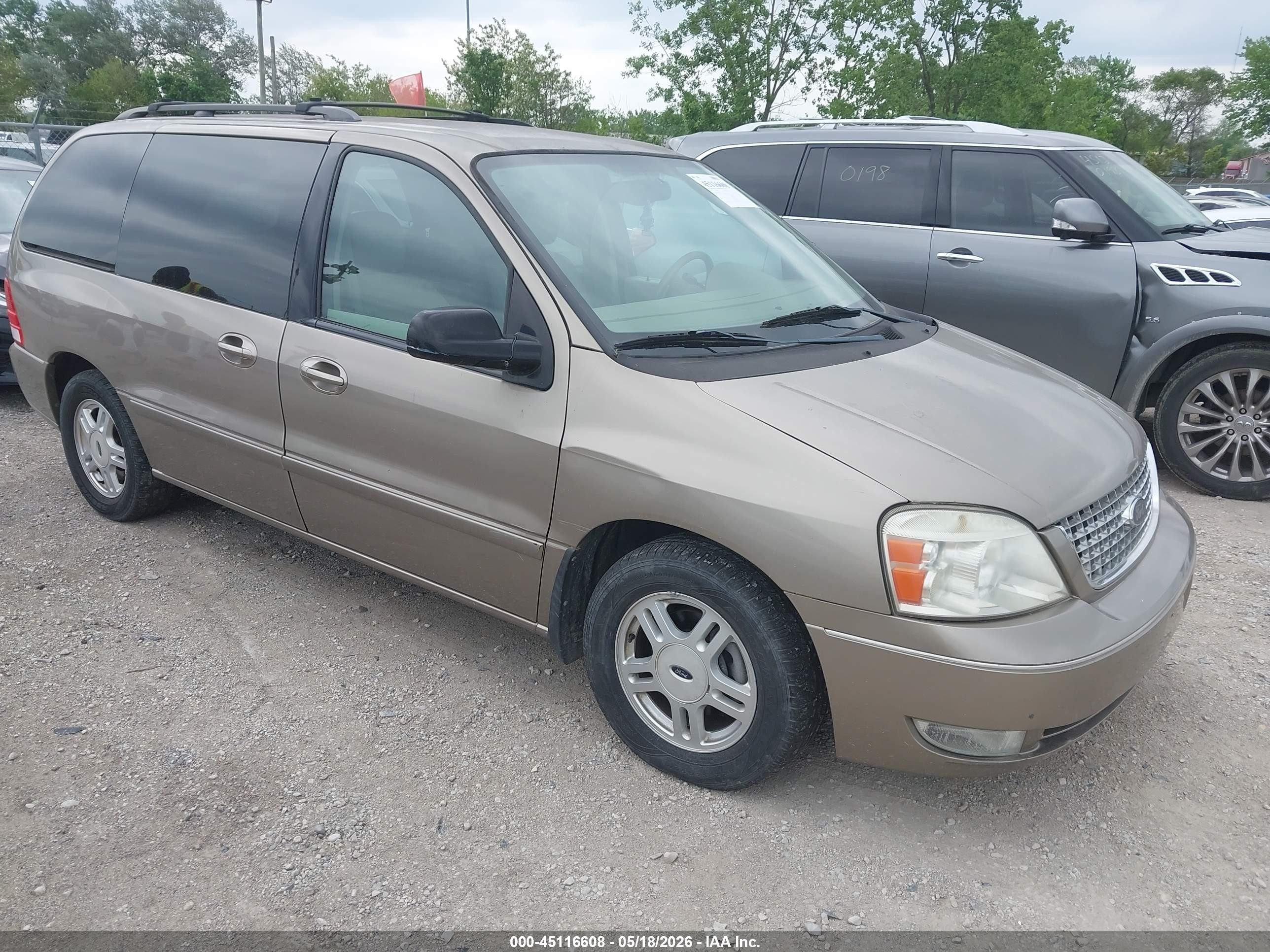 2004 Ford Freestar SEL, VIN 2FMZA52244BA29713 — Normal wear