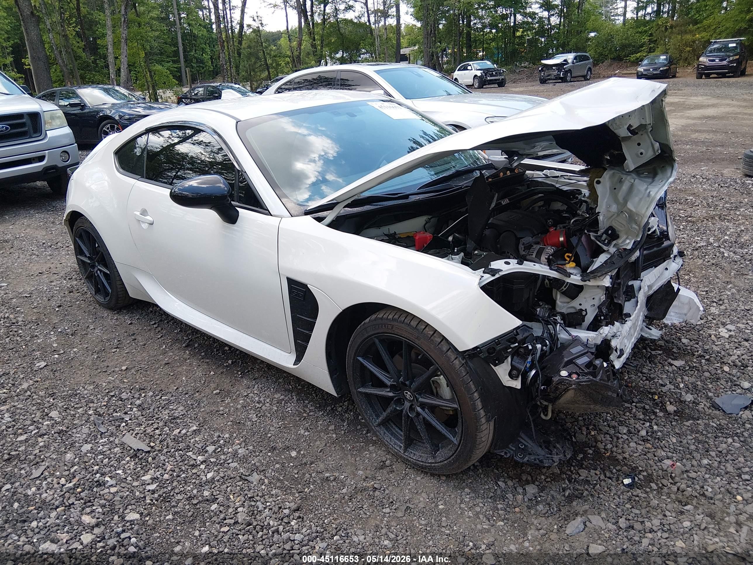2025 Toyota 86 Premium, VIN JF1ZNBE10S8750224 — Front end