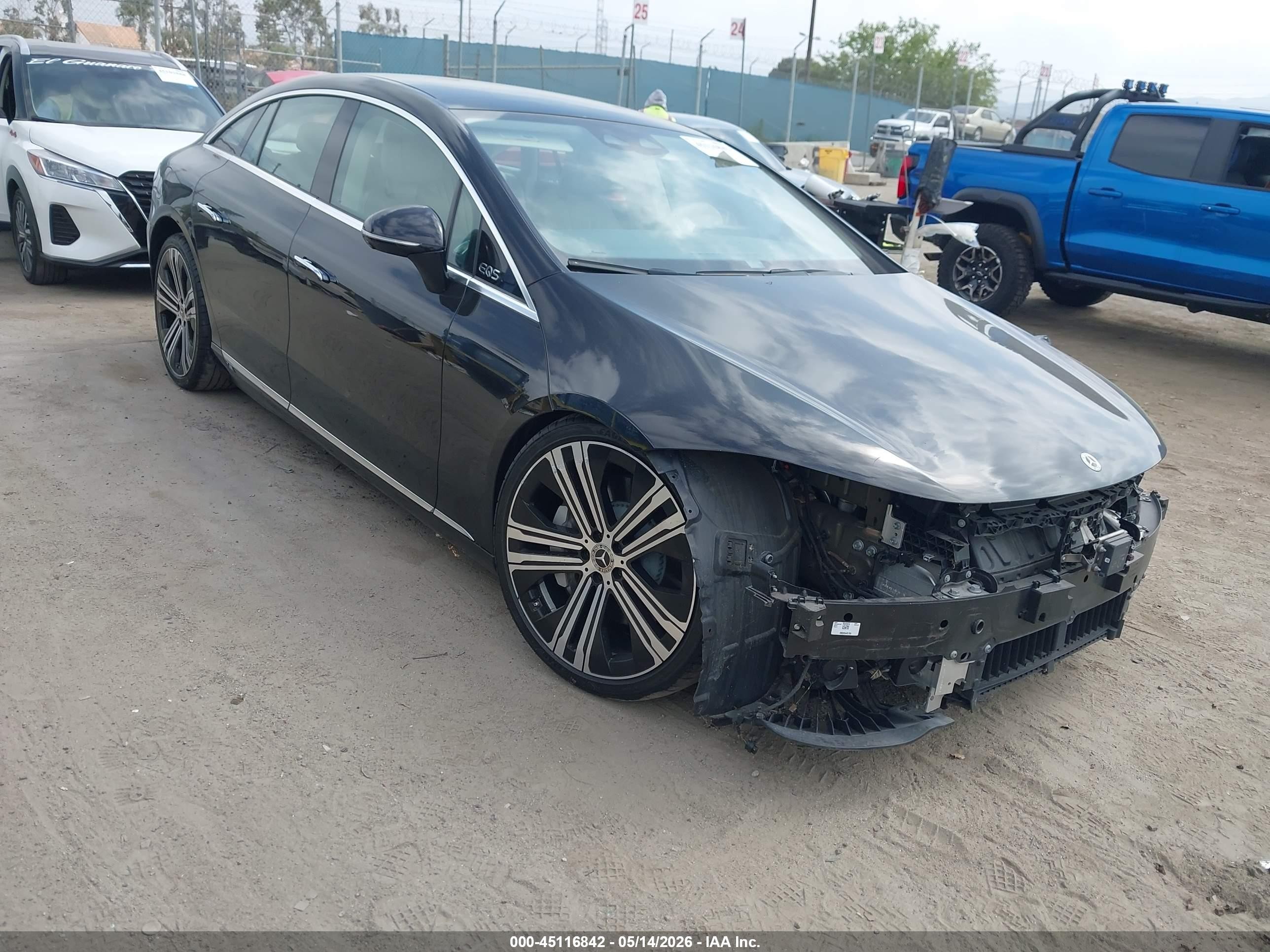 2022 Mercedes-Benz EQS 450+, VIN W1KCG2DB0NA014374 — Side