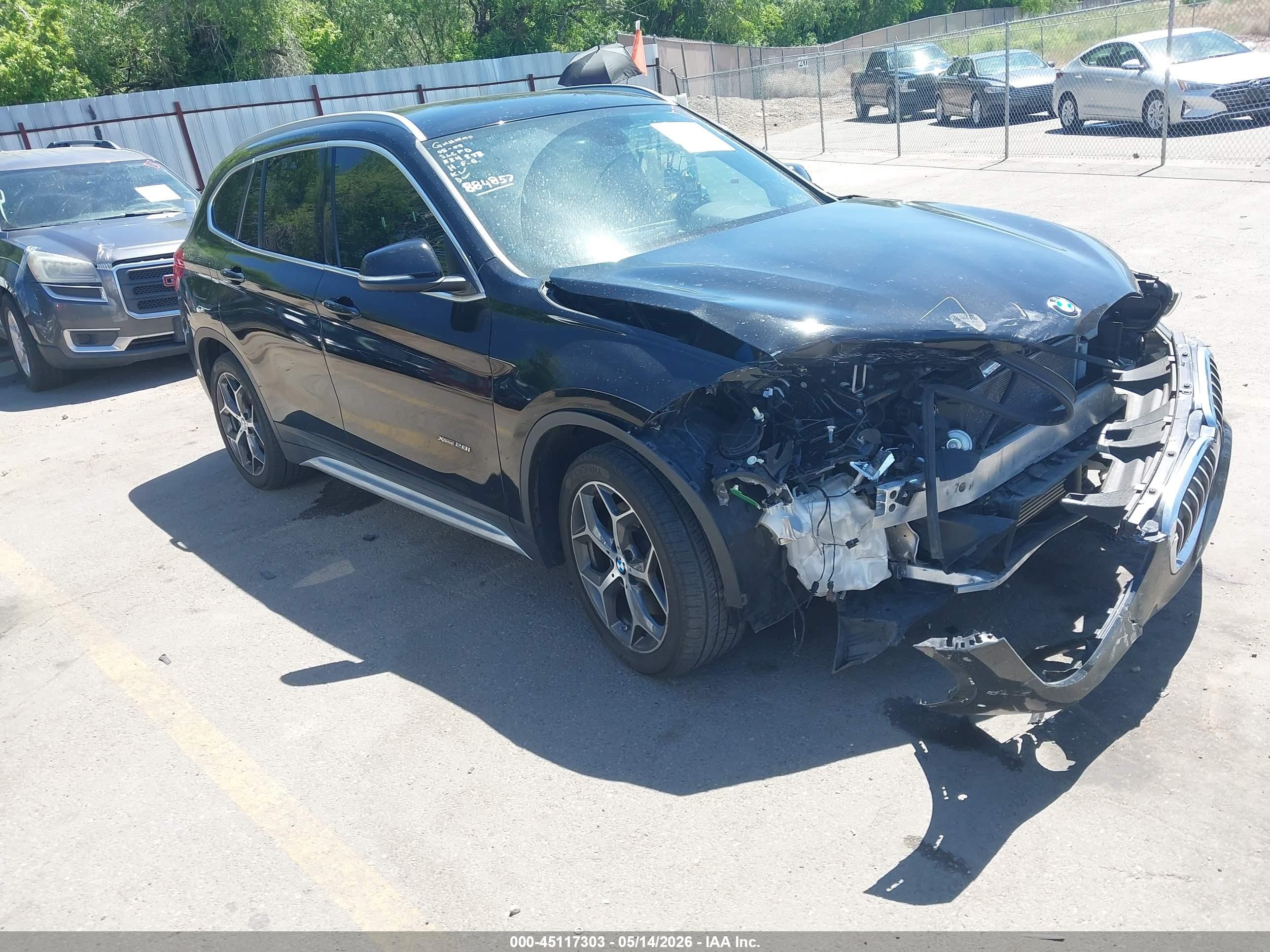 2016 BMW X1 xDrive28i, VIN WBXHT3C3XGP884857 — Front end
