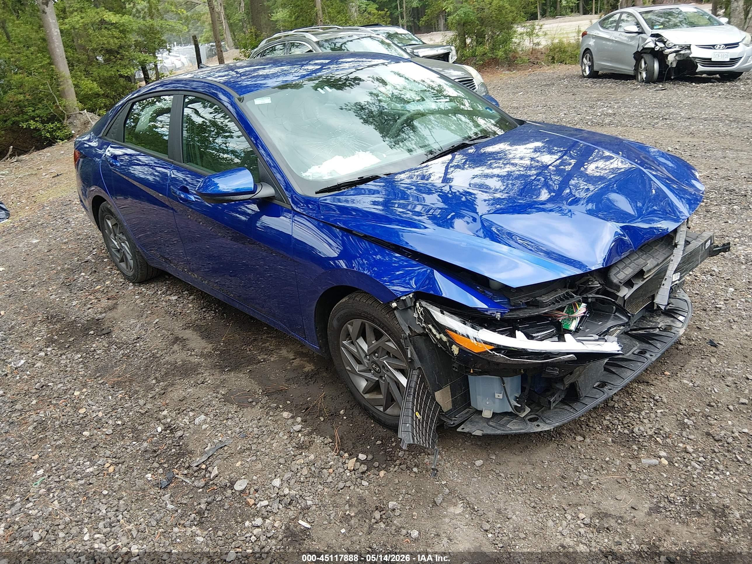 2024 Hyundai Elantra SEL, VIN KMHLM4DG4RU654968 — Front end