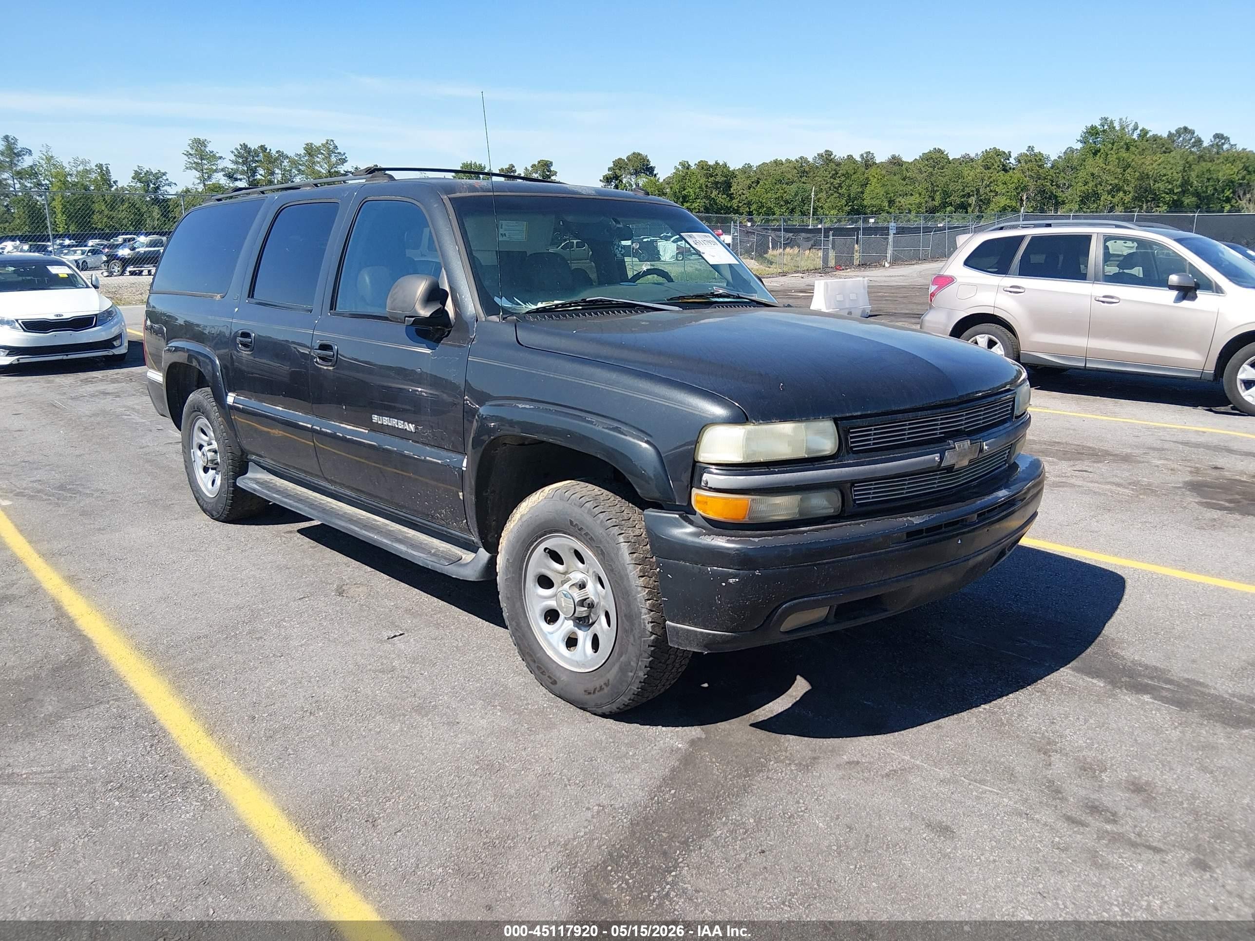 2003 Chevrolet Suburban LT, VIN 3GNEC16Z03G158368 — Normal wear