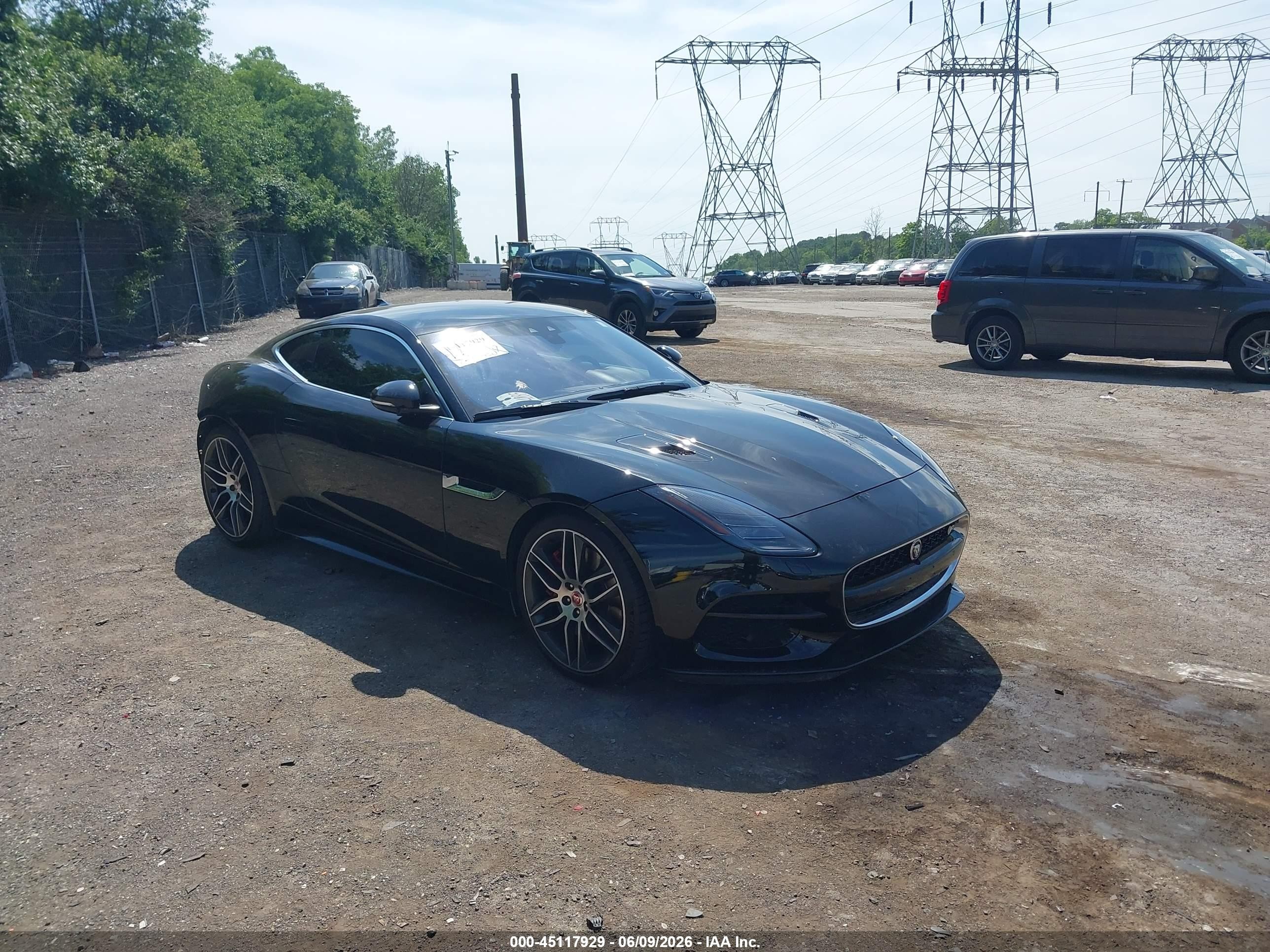 2019 Jaguar F-Type R, VIN SAJD51EEXKCK62009 — Зад