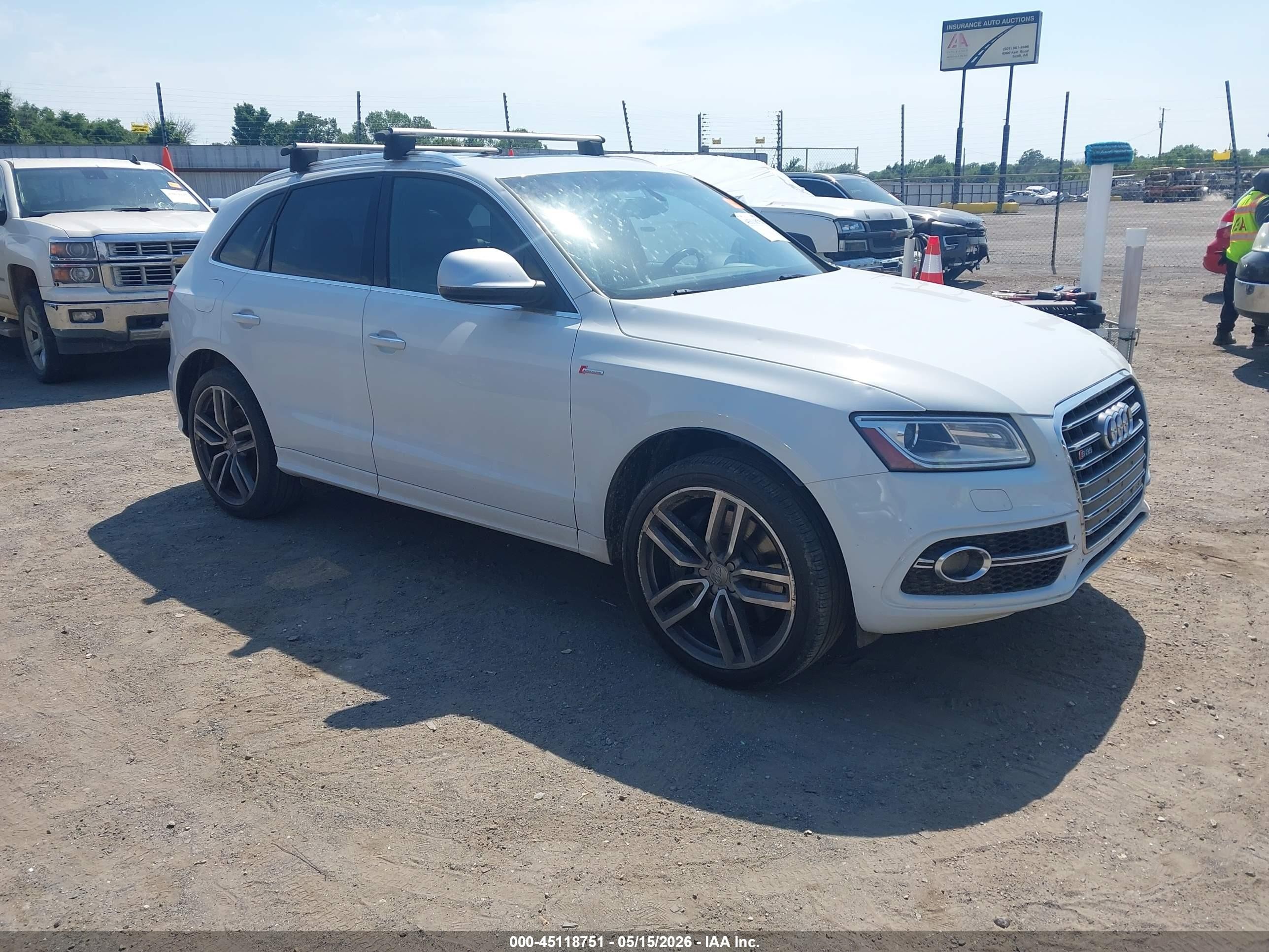 2015 Audi SQ5 Premium Plus, VIN WA1CGAFP1FA036764 — Крыша