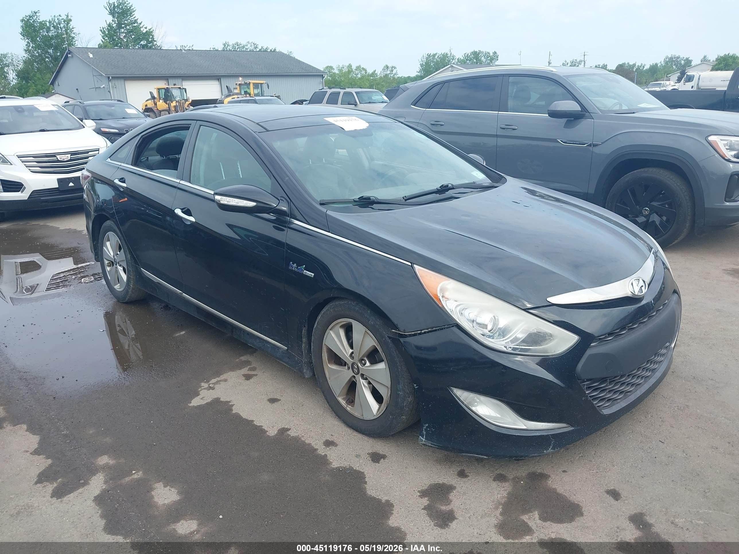 2011 Hyundai Sonata Hybrid, VIN KMHEC4A47BA018364 — Hail