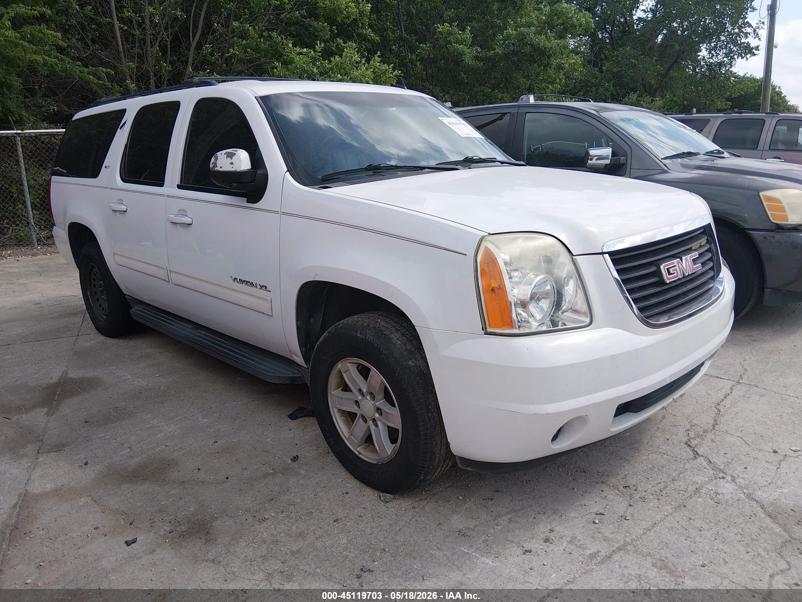 2011 GMC Yukon XL SLT, VIN 1GKS1KE02BR216770 — Repossession