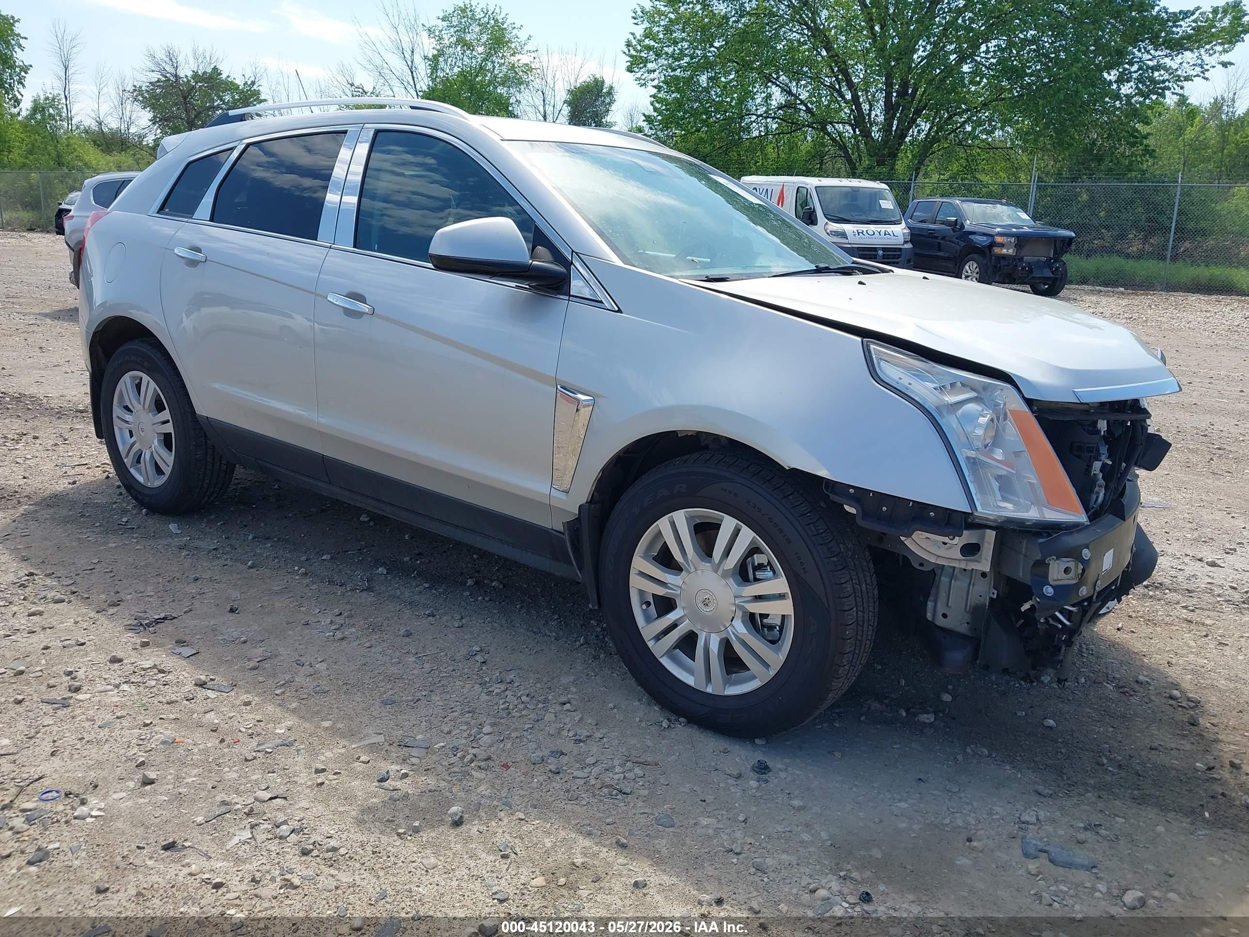 2016 Cadillac SRX Luxury Collection, VIN 3GYFNEE36GS584414 — Front end