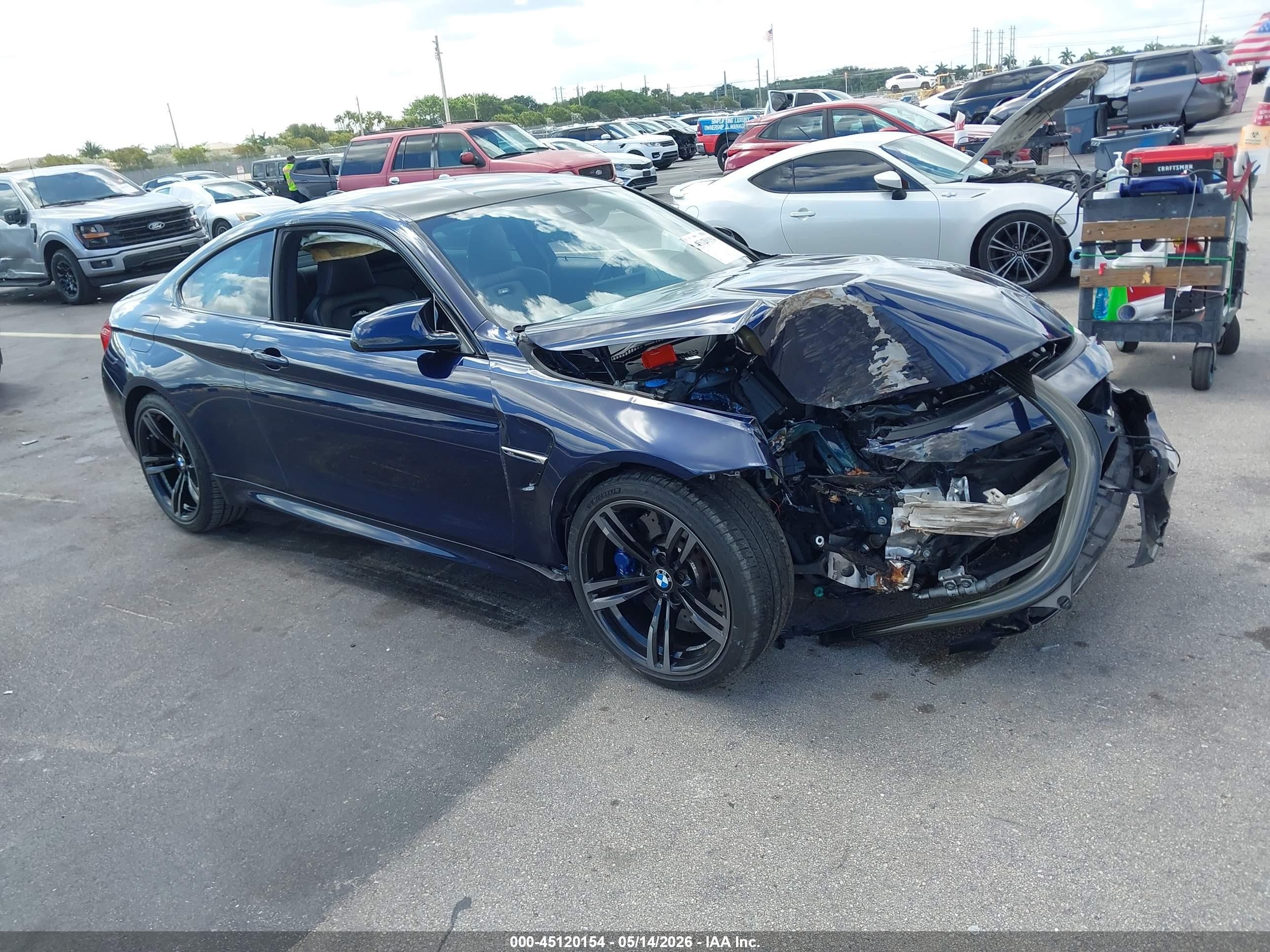 2018 BMW M4, VIN WBS4Y9C58JAG66844 — Front end