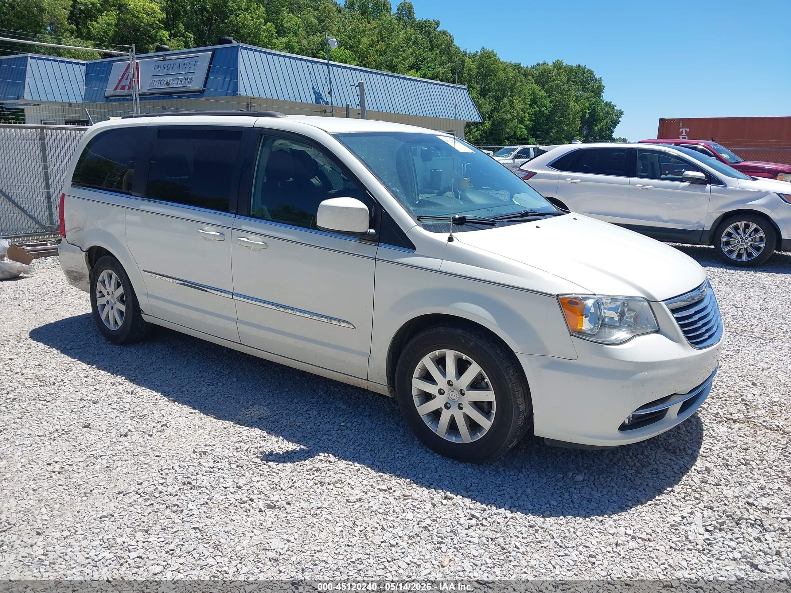 2013 Chrysler Town & Country Touring, VIN 2C4RC1BG6DR559529 — Not stated