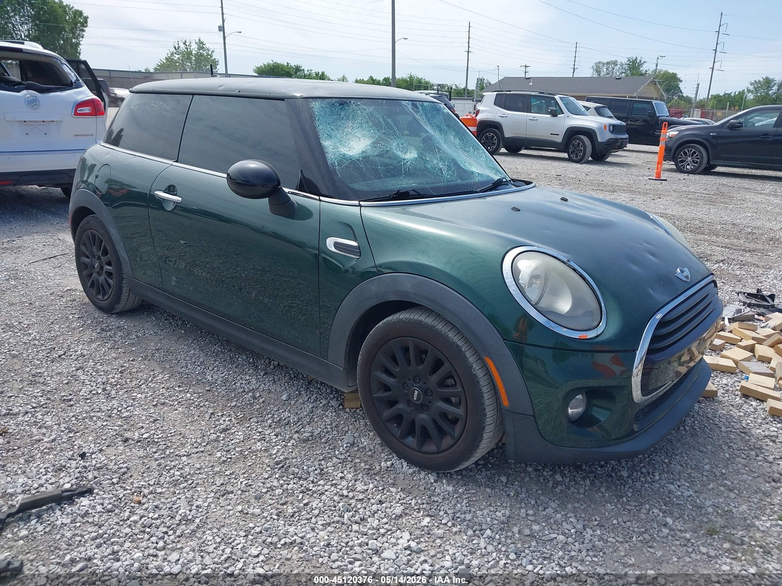 2016 MINI Hardtop, VIN WMWXP5C54GT739568 — Hail