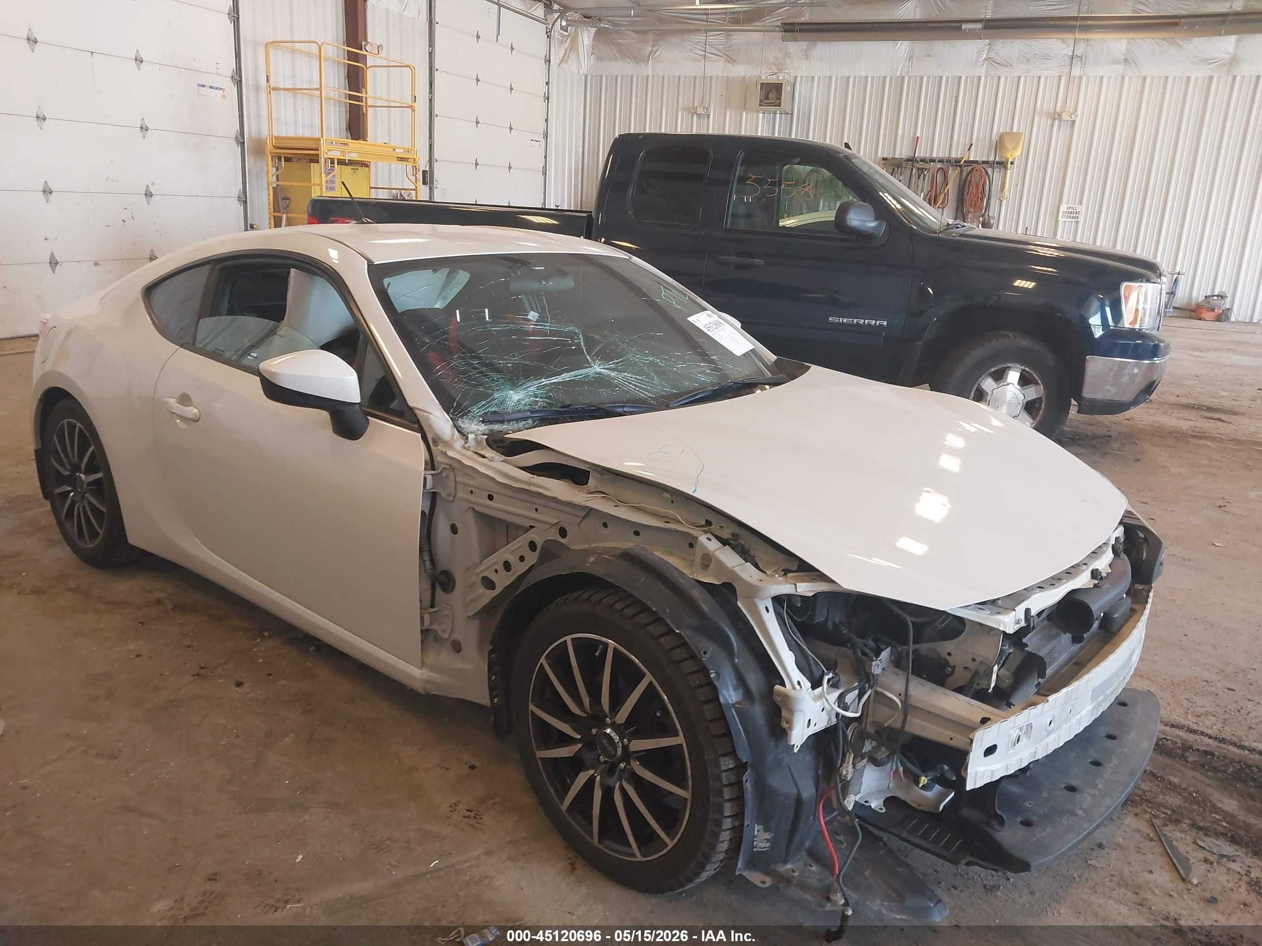 2013 Scion FR-S, VIN JF1ZNAA19D2701352 — Front end