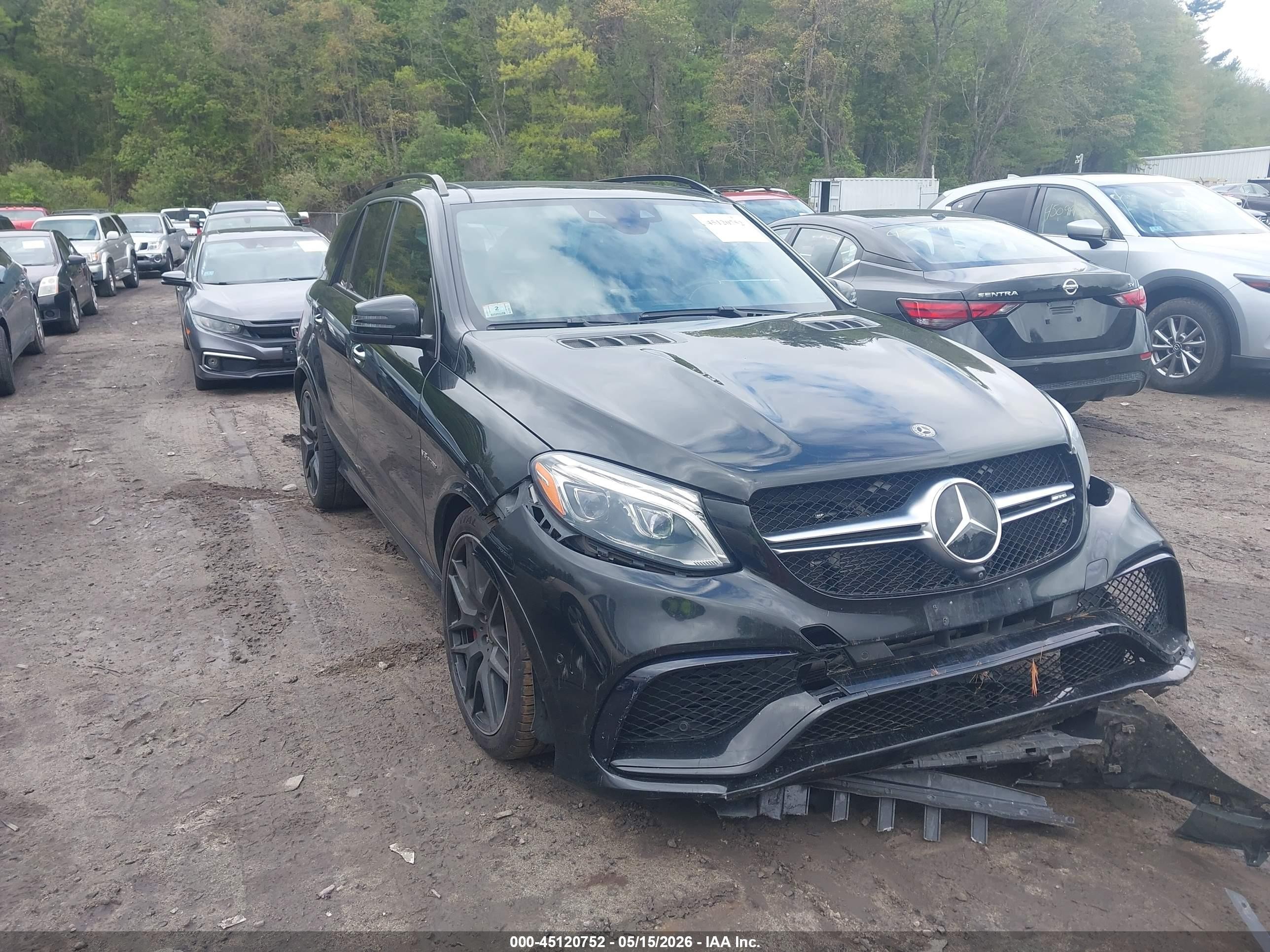 2018 Mercedes-Benz GLE 63 S AMG, VIN 4JGDA7FB4JB068397 — Front end